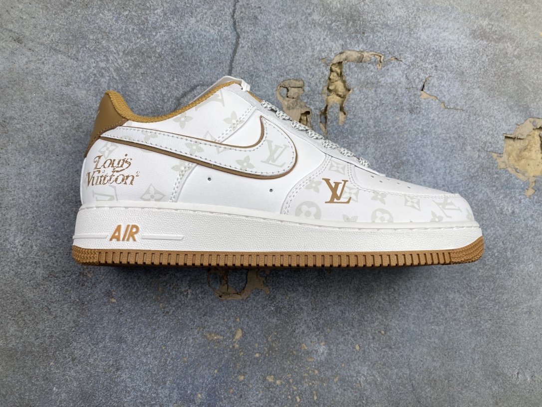 【定制版】Louis Vuitton x Nk Air Force 1’07 定制配色 Lv联名 空军一号低帮经典低帮休闲百搭板鞋 定制鞋盒 大厂流水作业生产 超高清洁度 皮料切割干净无任何毛边 内置蜂窝气垫 细节完美 货号:XD2588-606 k6