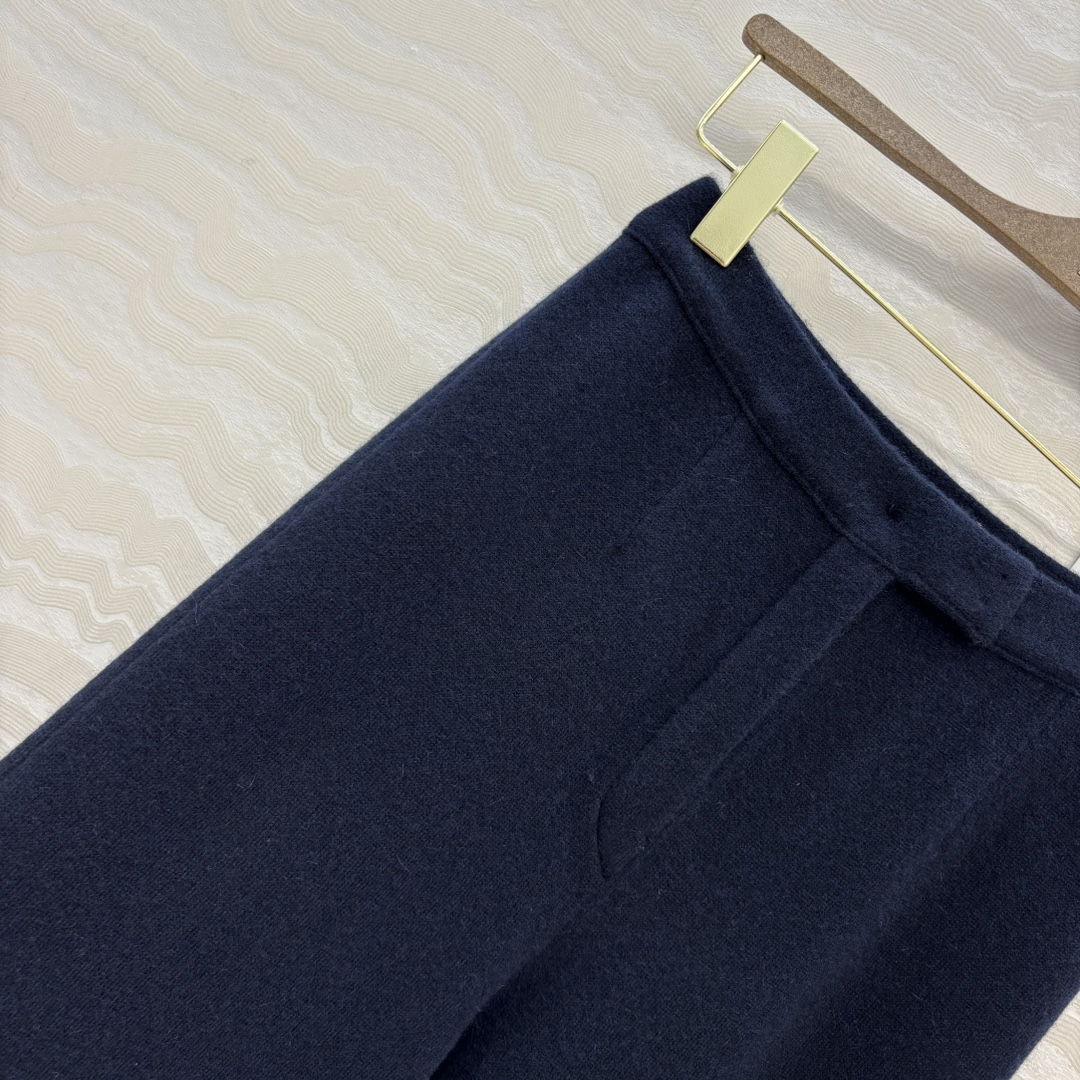 独家首发❤️高端原单品质，lP🆕高智感 老钱风穿搭气质羊绒阔腿裤！品质控必入！100%进口羊绒重磅克重纱