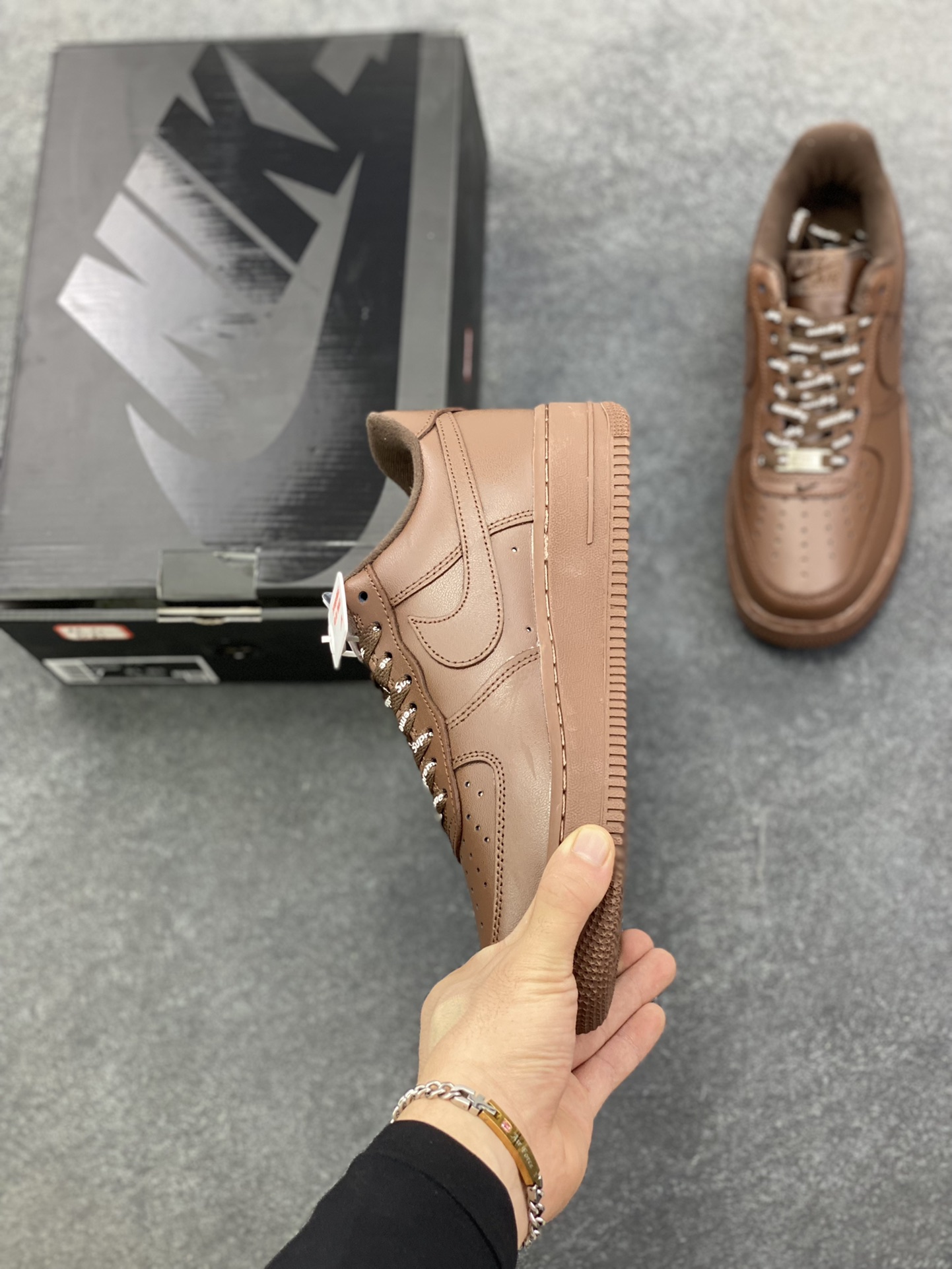 图片[3]-超级福利🎉 福利特价  Nike Air Force 1 Low Supreme联名 空军一号低帮运动休闲板鞋 原楦头原纸板 打造纯正空军版型 专注外贸渠道 全掌内置蜂窝气垫 原盒配件 原厂中底钢印、拉帮完美 货号：CU9225-200 尺码：36 36.5 37.5 38 38.5 39 40 40.5 41 42 42.5 43 44 44.5 45-选品中心