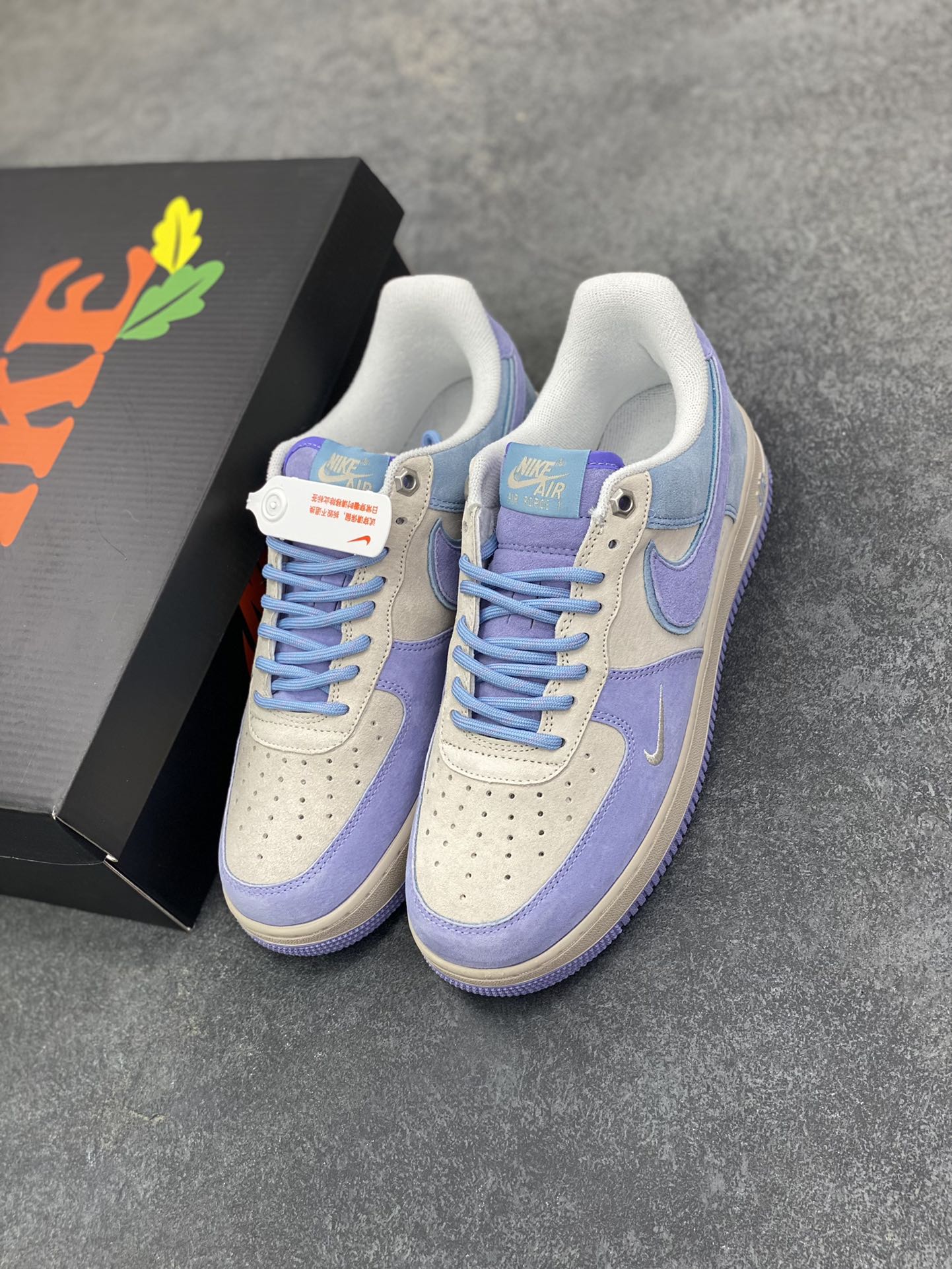 图片[8]-Nike Air Force 1 \’07 Low “头层猪八拼接” 空军一号 高端定制 低帮 运动鞋 休闲鞋 折边针车 工艺难度大 原楦头原纸板 原装鞋盒 定制五金配件 内置全掌气垫 原厂鞋底 货号：DY9867-002 尺码：36 36.5 37.5 38 38.5 39 40 40.5 41 42 42.5 43 44 44.5 45-选品中心