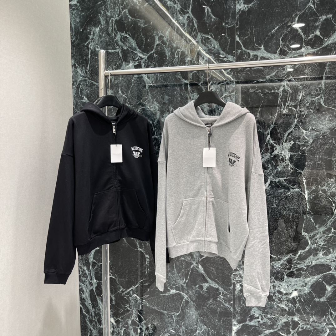 We11don* 25秋冬新款 压花连帽拉链卫衣 胸前的品牌字母压花低调又醒目是品牌的身份标识➕后背大印