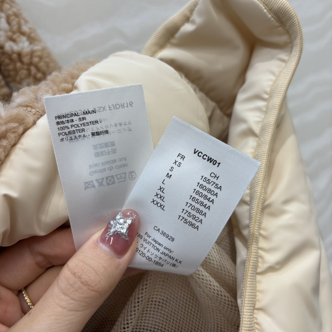 独家首发！爆单推荐❤️L新品泰迪熊🧸连帽夹克老花外套！可可爱爱的羊羔绒🐑连帽拉链夹克外套！Monogra