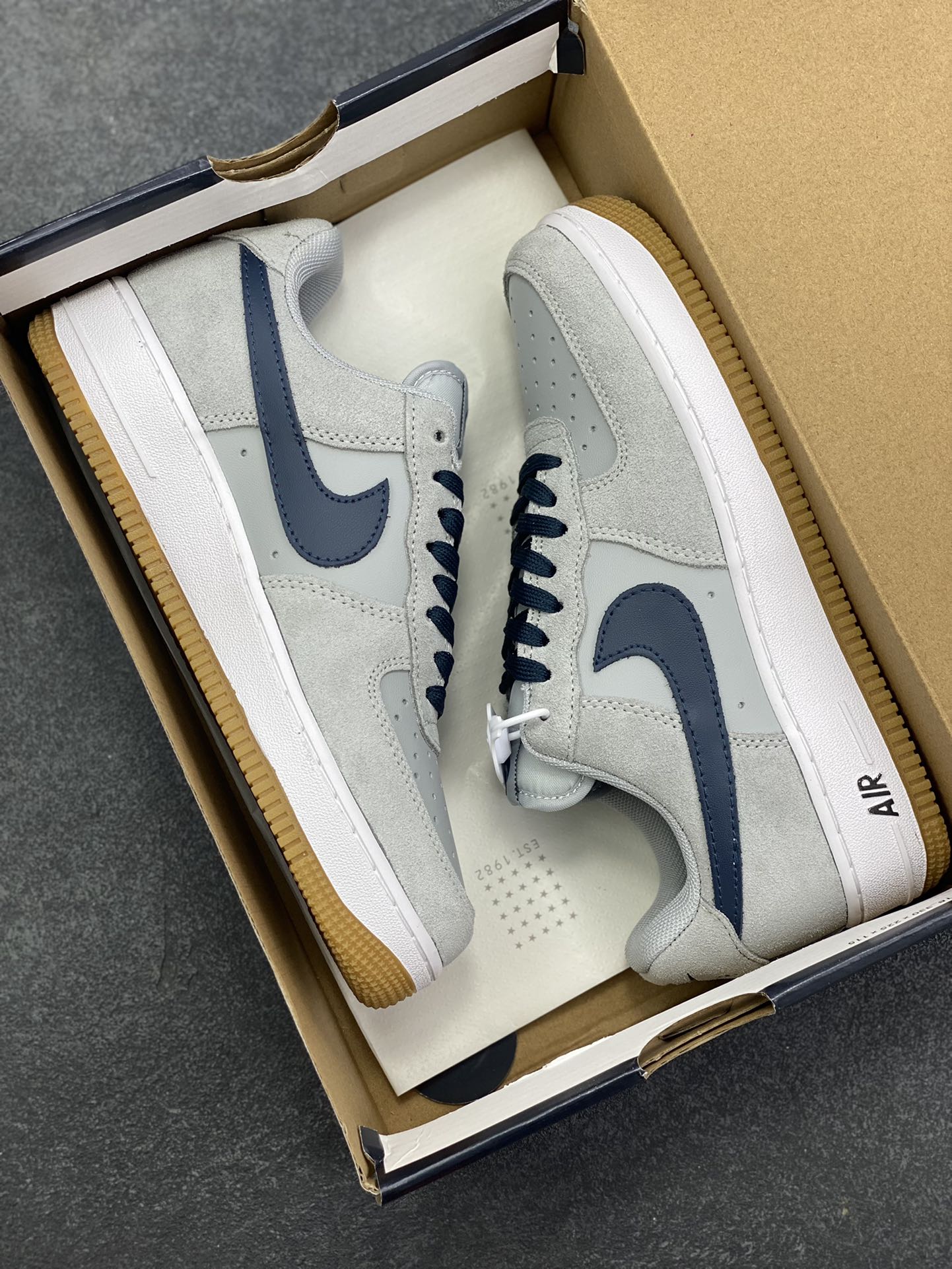 图片[9]-Nike Air Force 1 Low 灰蓝 空军一号低帮运动休闲板鞋 原楦头原纸板 打造纯正空军版型 专注外贸渠道 全掌内置蜂窝气垫 原盒配件 原厂中底钢印、拉帮完美 货号：IB6388-003 尺码：36 36.5 37.5 38 38.5 39 40 40.5 41 42 42.5 43 44 44.5 45-选品中心