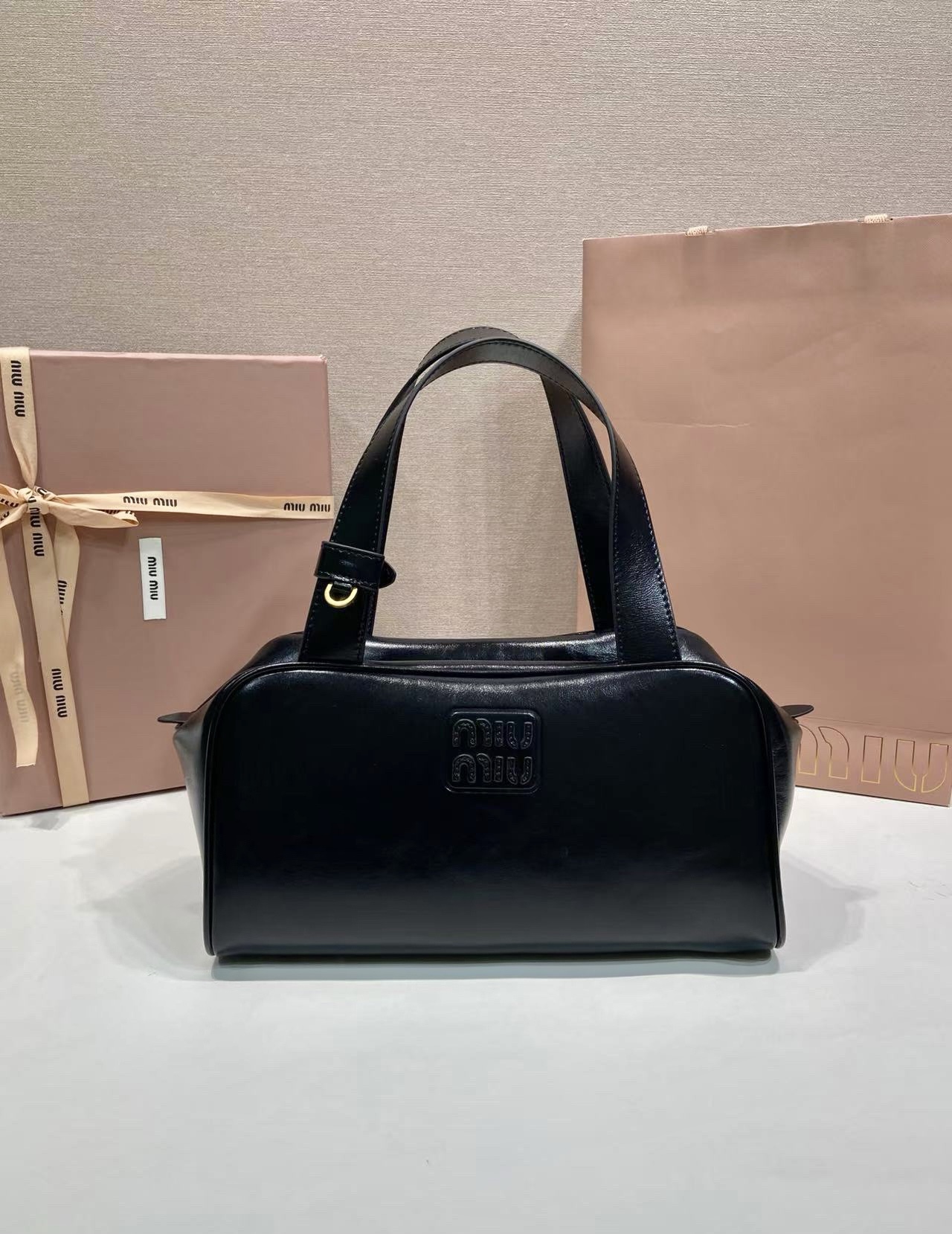 미우미우 가방 5BB182