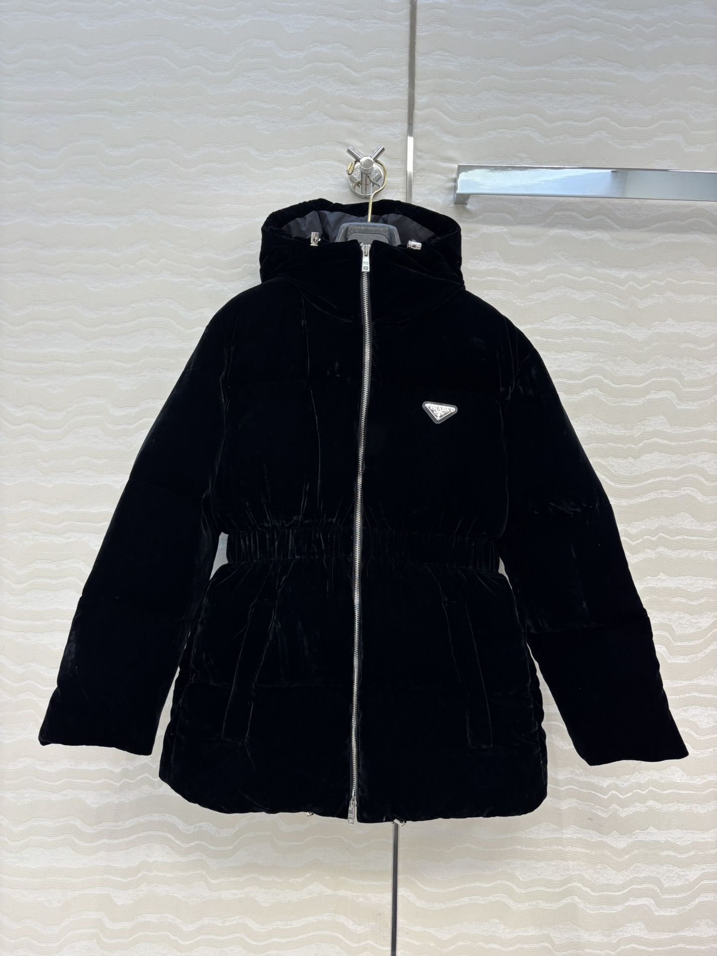 独家首发❤️高端原单品质PR时髦精穿搭！蚂蚁腰连帽丝绒羽绒服！松紧束腰丝绒羽绒！不挑个子立体剪裁收腰版型