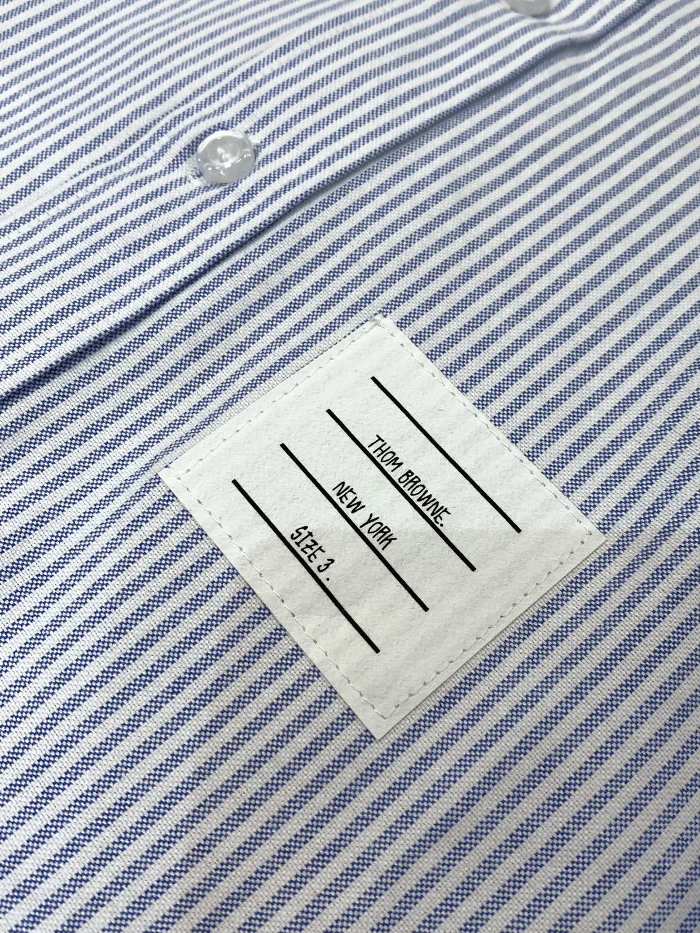 ，Tom Browne 汤姆.布朗，2025秋季最新品，专柜同步有售，原单狠货，时尚休闲长袖衬衫，上身很