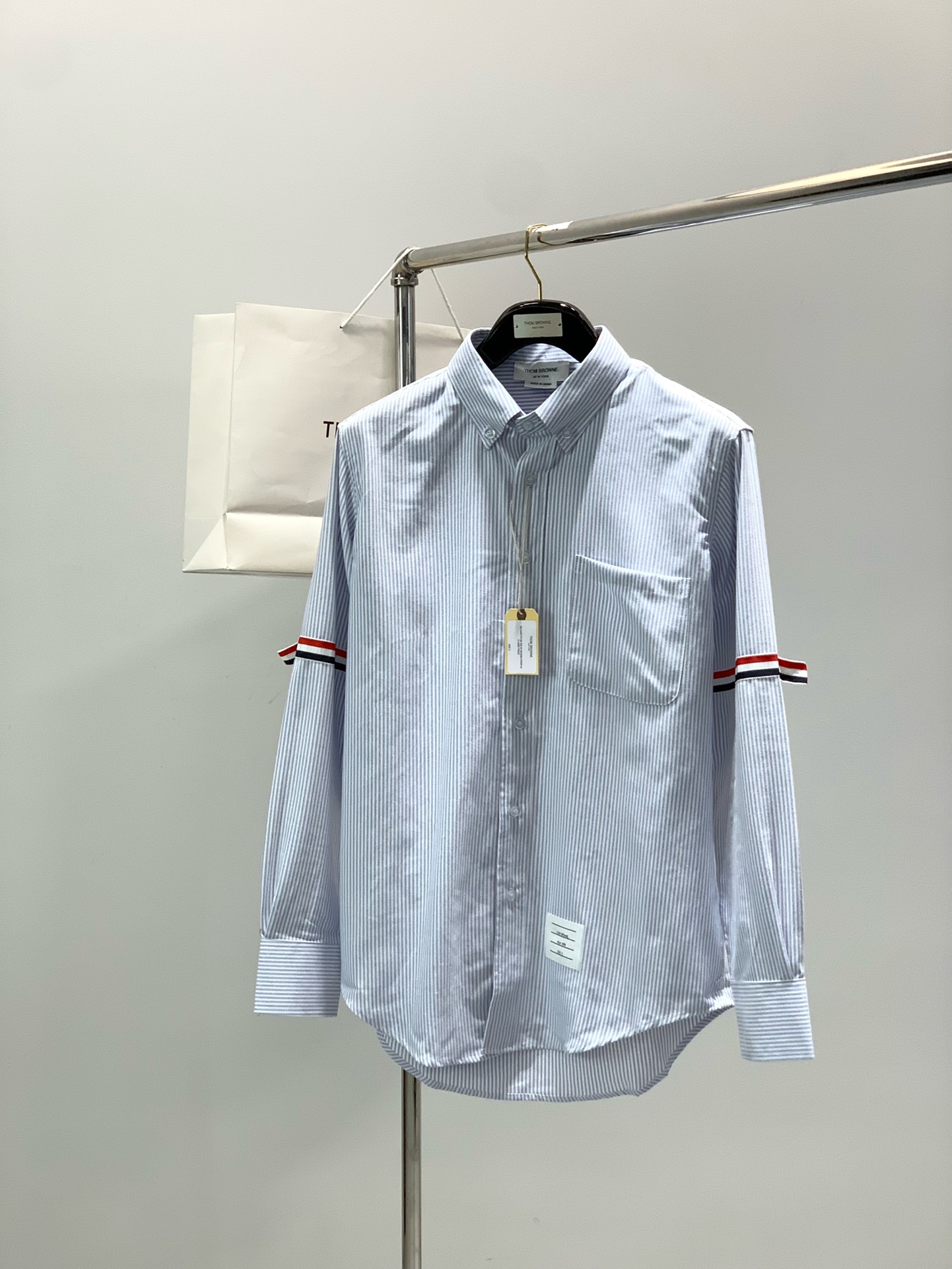 ，Tom Browne 汤姆.布朗，2025秋季最新品，专柜同步有售，原单狠货，时尚休闲长袖衬衫，上身很