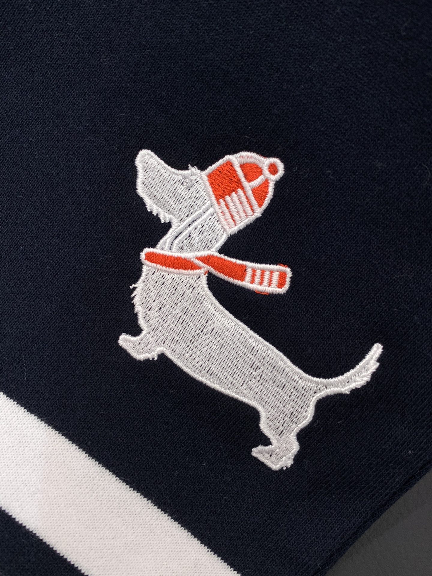 ，Tom Browne 汤姆.布朗，2025秋季最新品，专柜同步有售，原单狠货，时尚休闲裤，上身很有特点