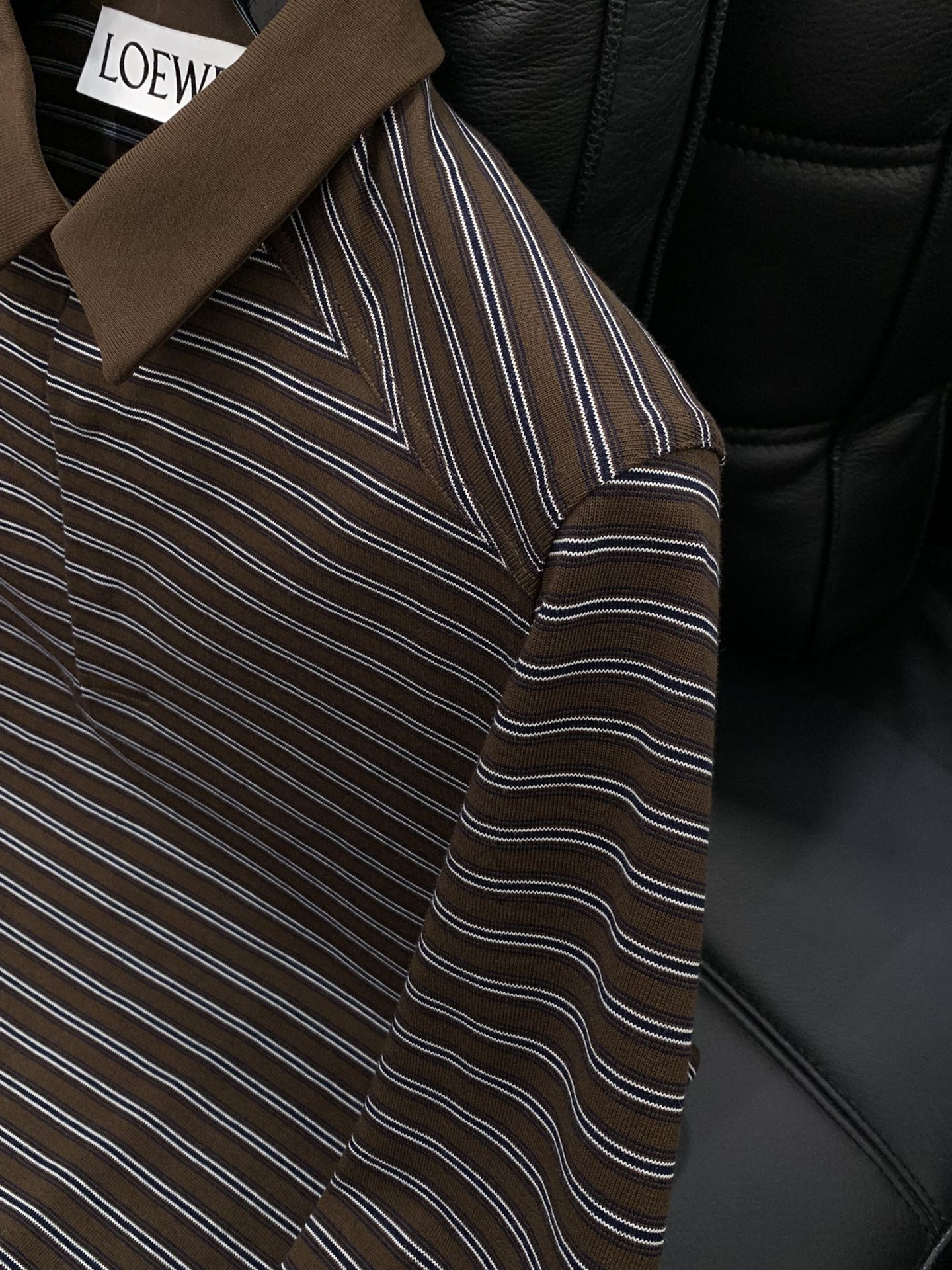 ，罗意威翻领条纹咖啡色长袖材质 棉尺码M L XLM肩宽42胸围102衣长72L肩43袖长67胸围106