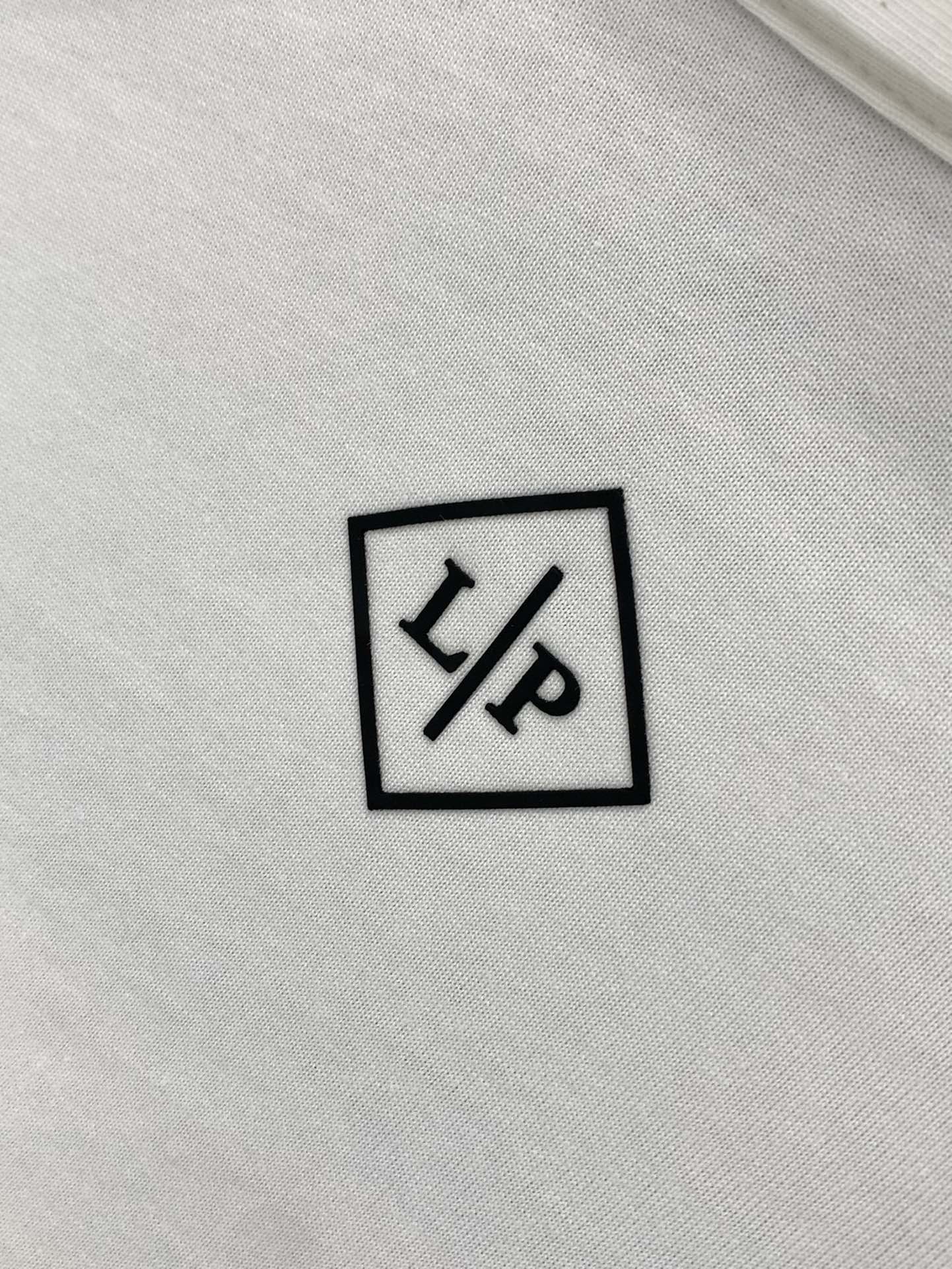 ，lp🆕翻领长袖材质 棉尺码M L XLM肩宽42胸围102衣长72L肩43袖长67胸围106衣长74 