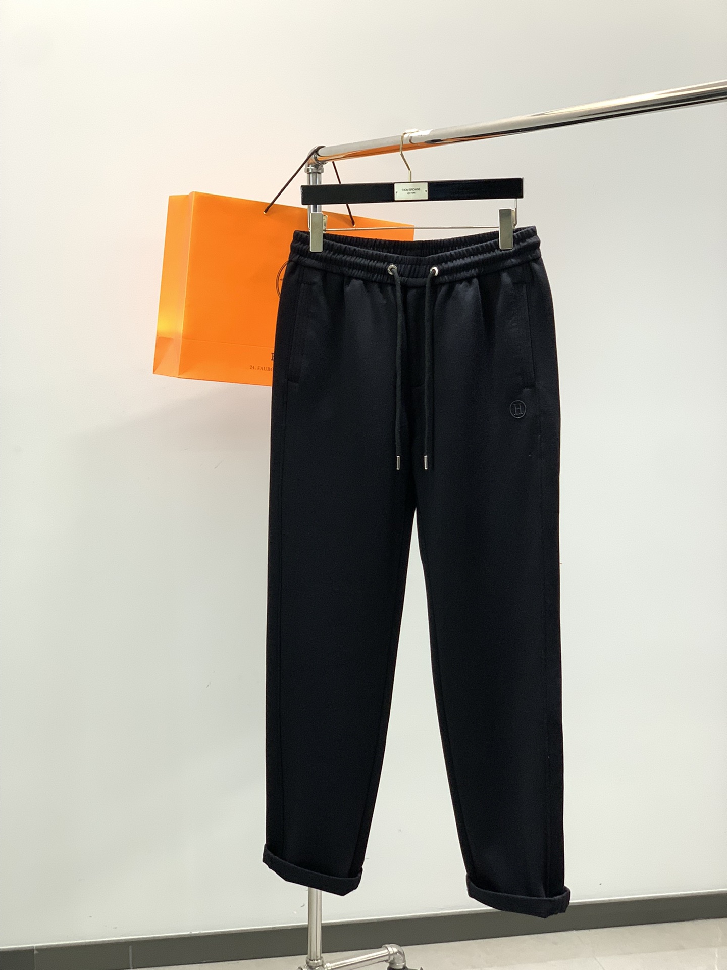 ，爱马仕 更把舒服做到极致……H爱马复合面料，卫裤里的牛货，品牌立体设计！！！ 双层复合混纺莫代尔棉羊毛