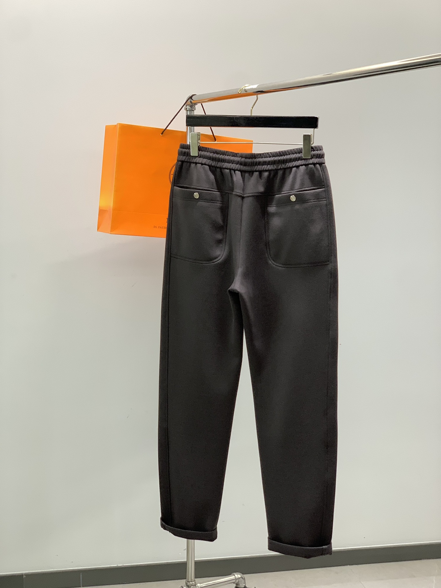 ，爱马仕 更把舒服做到极致……H爱马复合面料，卫裤里的牛货，品牌立体设计！！！ 双层复合混纺莫代尔棉羊毛