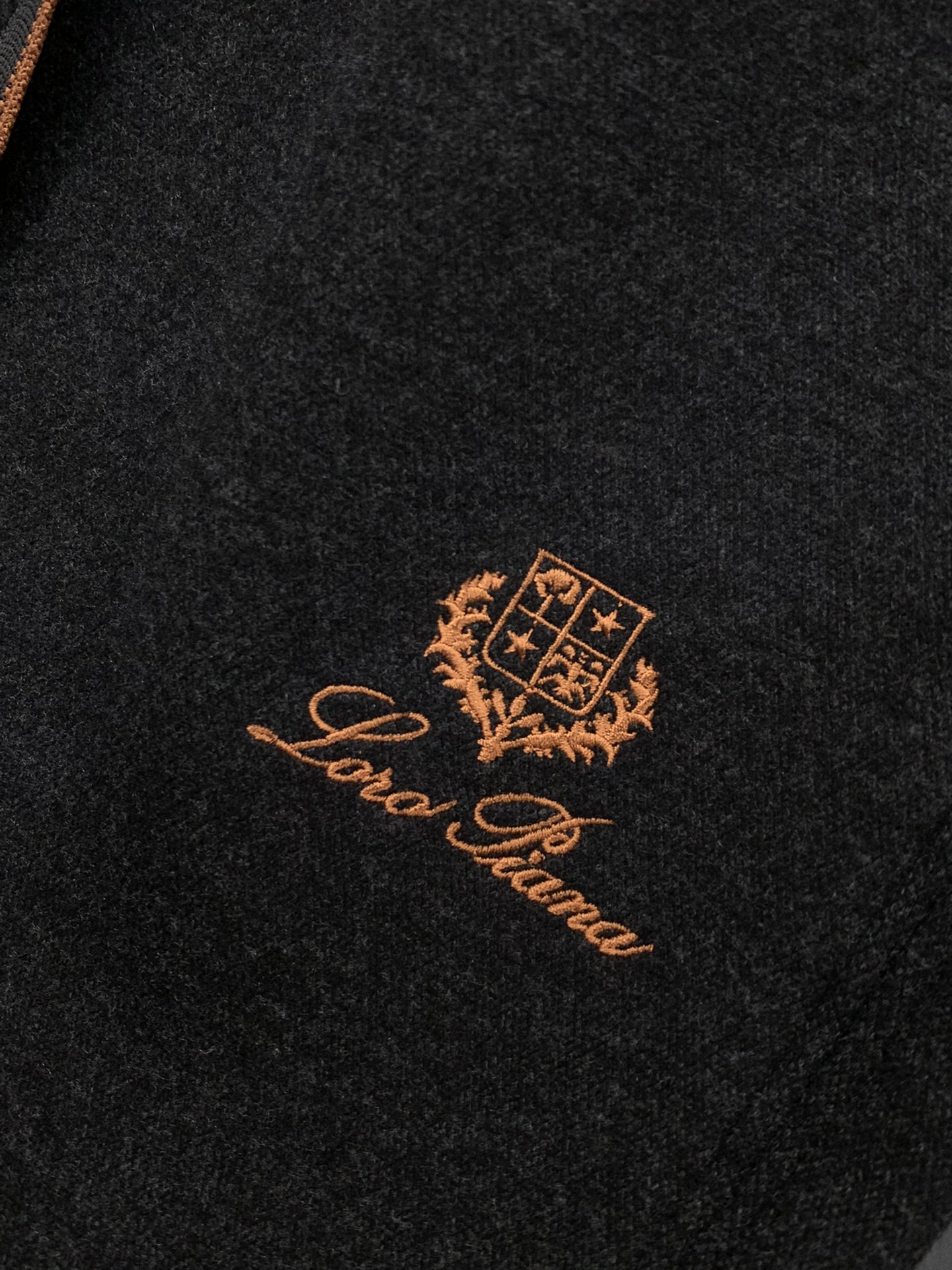 ，lp🆕 抽绳羊毛休闲裤时尚系列，独特设计，抽绳休闲长裤 订纱开始订染和订纺。国内某大厂出口日本 和供应