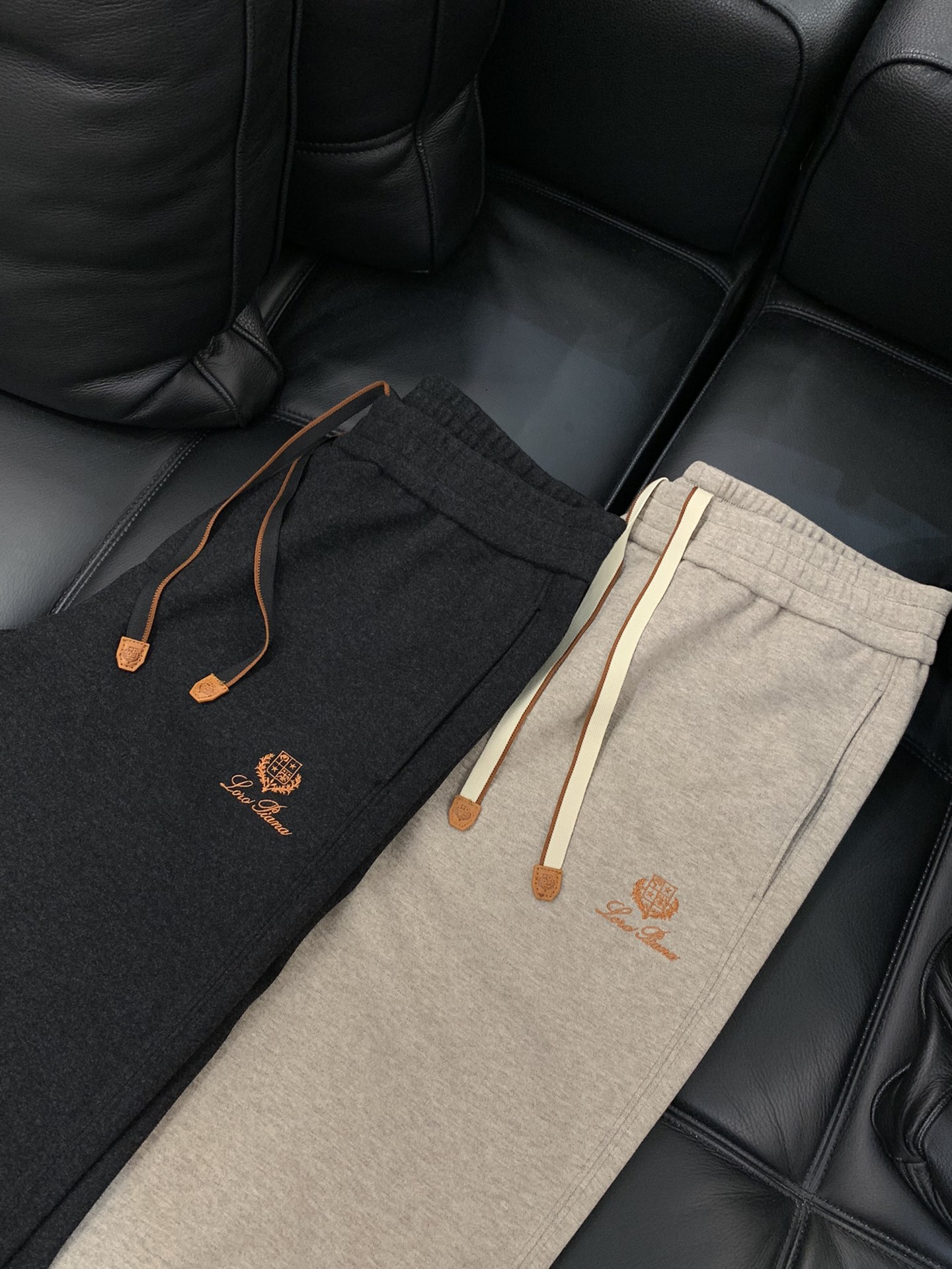 ，lp🆕 抽绳羊毛休闲裤时尚系列，独特设计，抽绳休闲长裤 订纱开始订染和订纺。国内某大厂出口日本 和供应