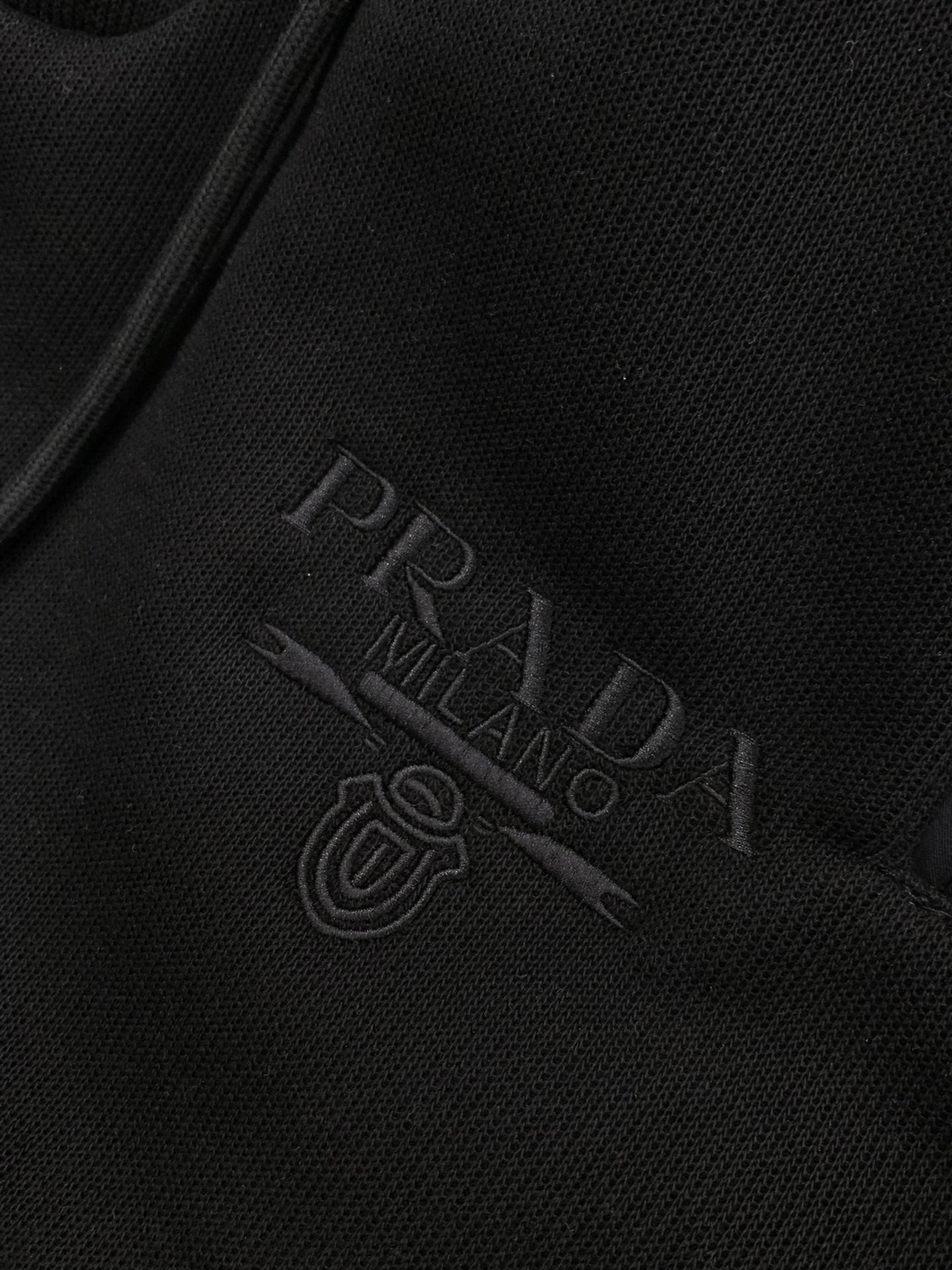 ，PRADA 普拉达，2025冬季最新品，专柜同步有售，时尚休闲➕绒长裤，进口原版面料，做工极为复杂，唯