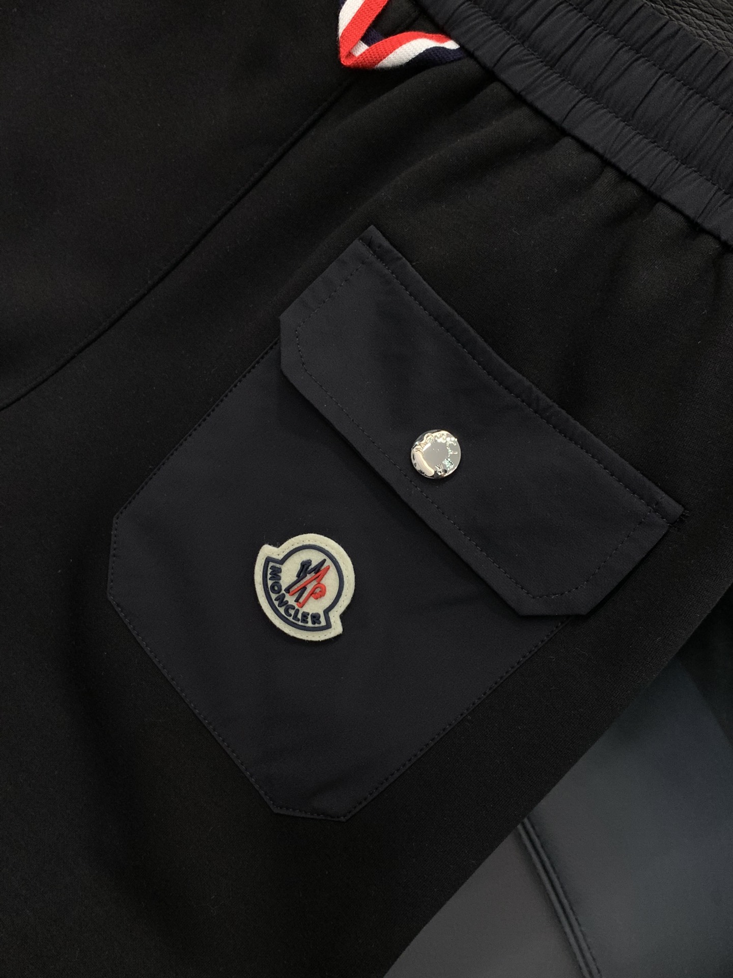 ，Moncler 蒙口，2025冬季最新品，专柜同步有售，原单狠货，时尚休闲➕绒长裤，采用进口原版面料，