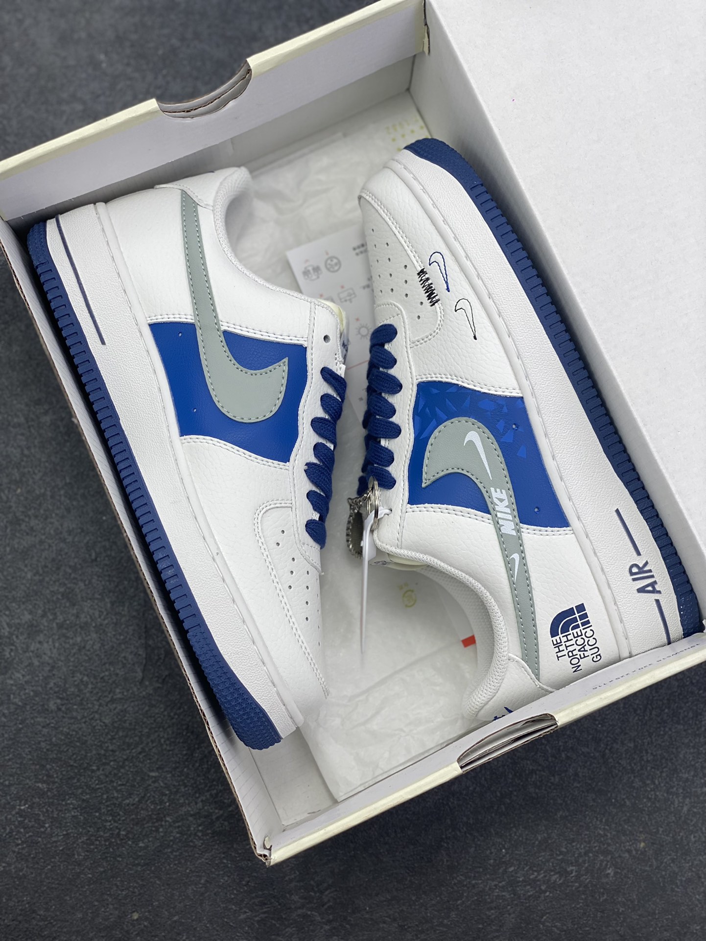 图片[9]-Nike Air Force 1 Low 空军一号低帮百搭休闲运动板鞋。柔软、弹性十足的缓震性能和出色的中底设计，横跨复古与现代的外型结合，造就出风靡全球三十多年的Force 1，直到今天还深受青睐。 货号：DQ7656-106 尺码：36 36.5 37.5 38 38.5 39 40 40.5 41 42 42.5 43 44 44.5 45-选品中心