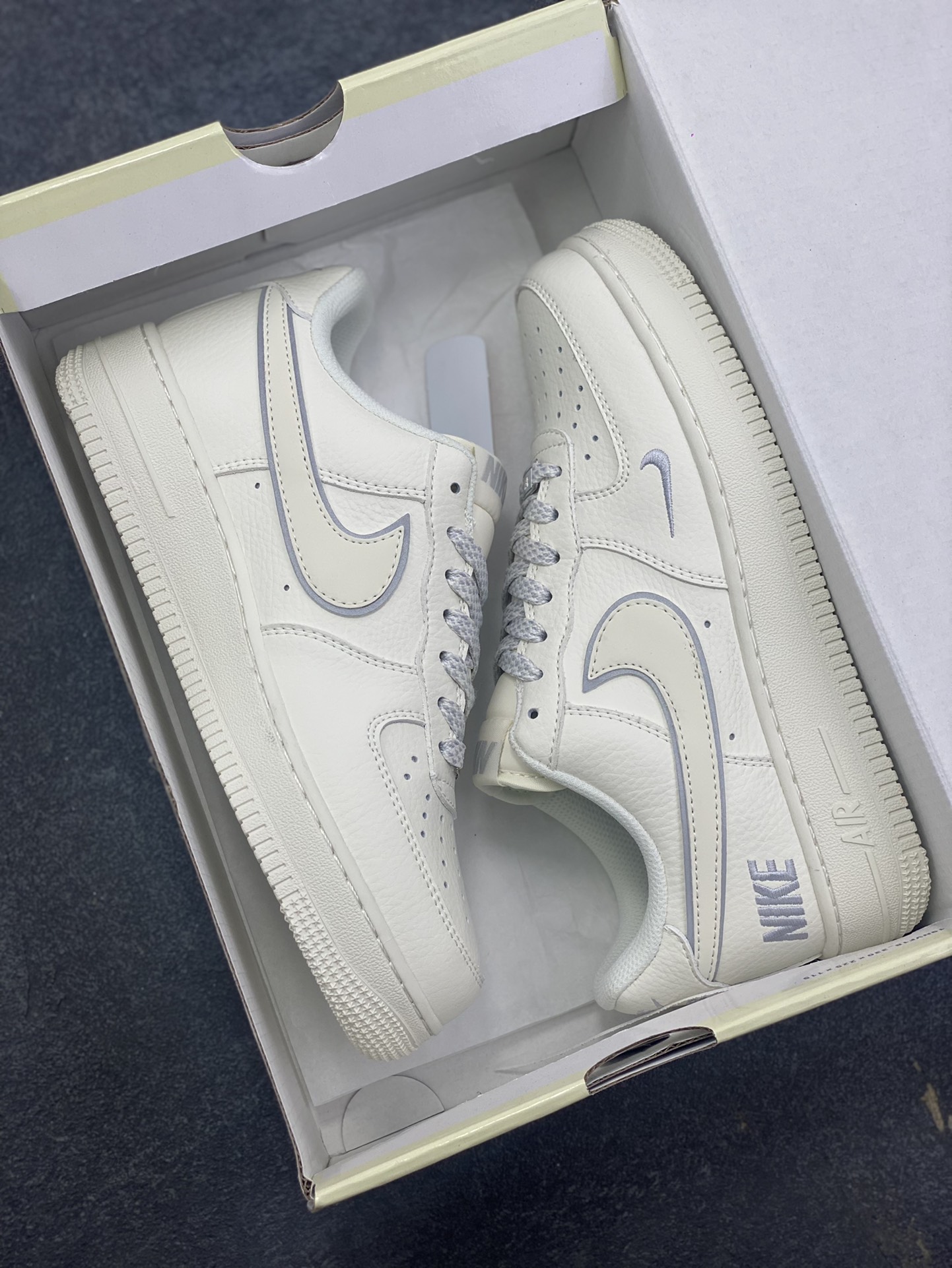 图片[9]-NIke Air Force 1 \’07 Low “NIKE刺绣”空军一号 低帮 运动鞋 休闲鞋 折边针车 工艺难度大 原楦头原纸板 原装鞋盒 定制五金配件 内置全掌气垫 原厂鞋底 货号：CS5288-045 尺码：36 36.5 37.5 38 38.5 39 40 40.5 41 42 42.5 43 44 44.5 45-选品中心