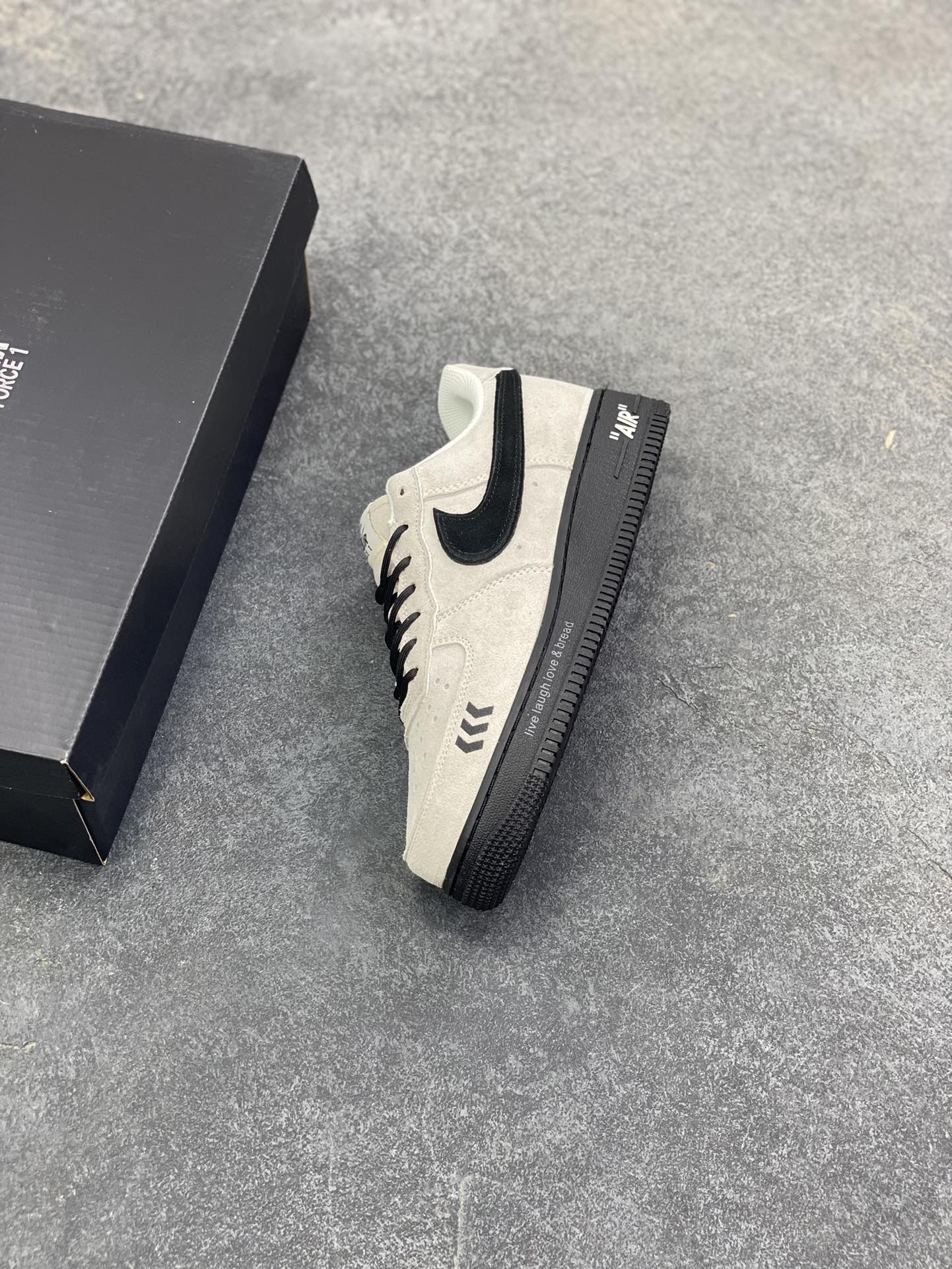 图片[7]-Nike Air Force 1 Low 空军一号低帮百搭休闲运动板鞋。柔软、弹性十足的缓震性能和出色的中底设计，横跨复古与现代的外型结合，造就出风靡全球三十多年的Force 1，直到今天还深受青睐。 货号：HQ1966-200 尺码：36 36.5 37.5 38 38.5 39 40 40.5 41 42 42.5 43 44 44.5 45-选品中心