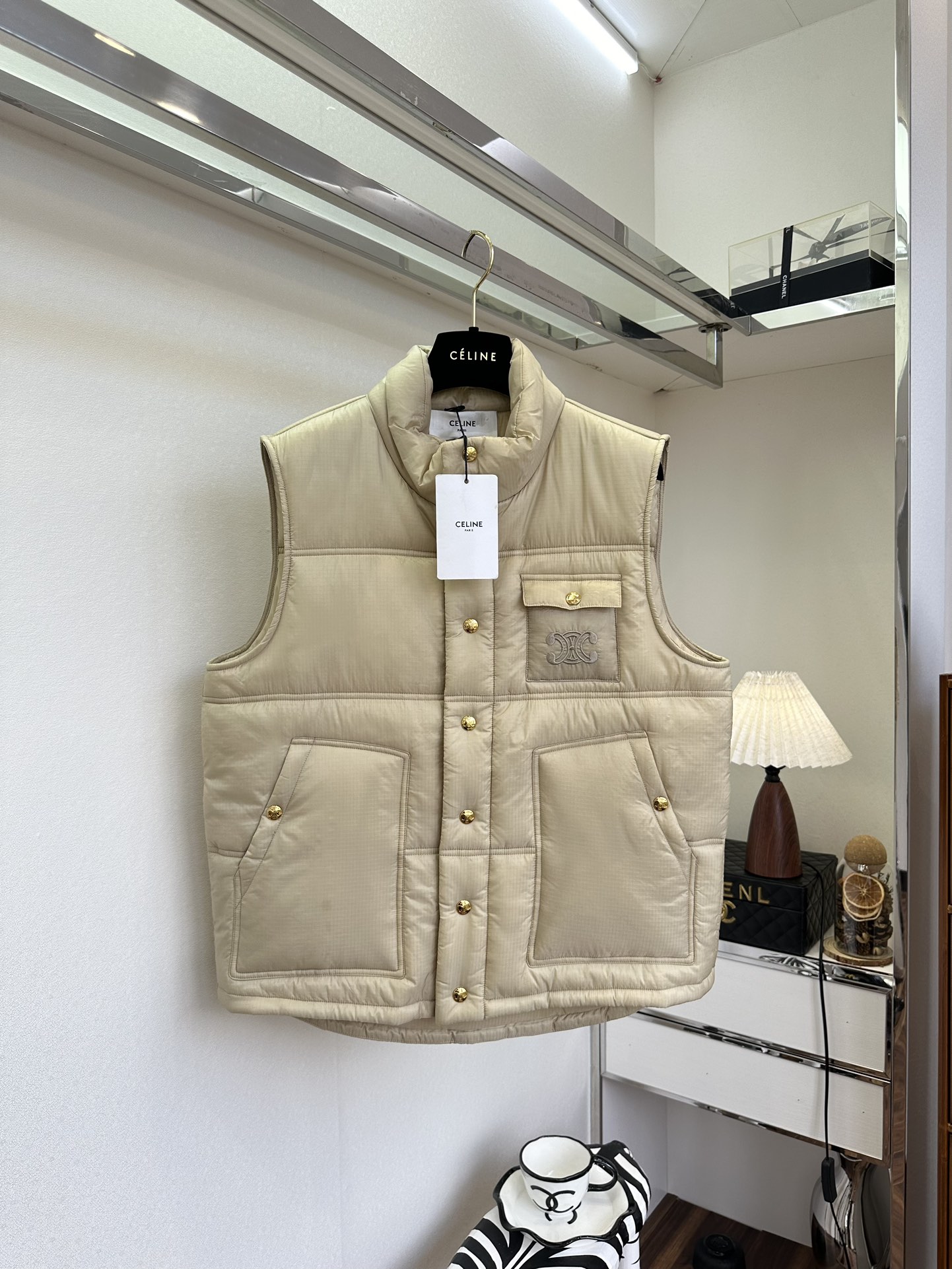 Stylish Military Green Down Vest for Women | Lightweight & Warm 6 i1761315060 9299 4
