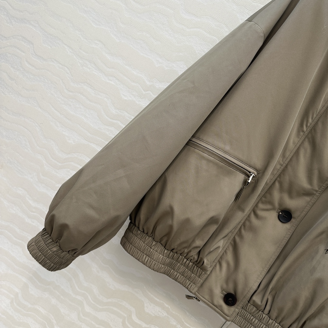 独家首发❤️品质控必入！Row风高智感穿搭！老干部立领夹克羽绒服！进口日本三醋酸记忆丝面料，充绒量48g