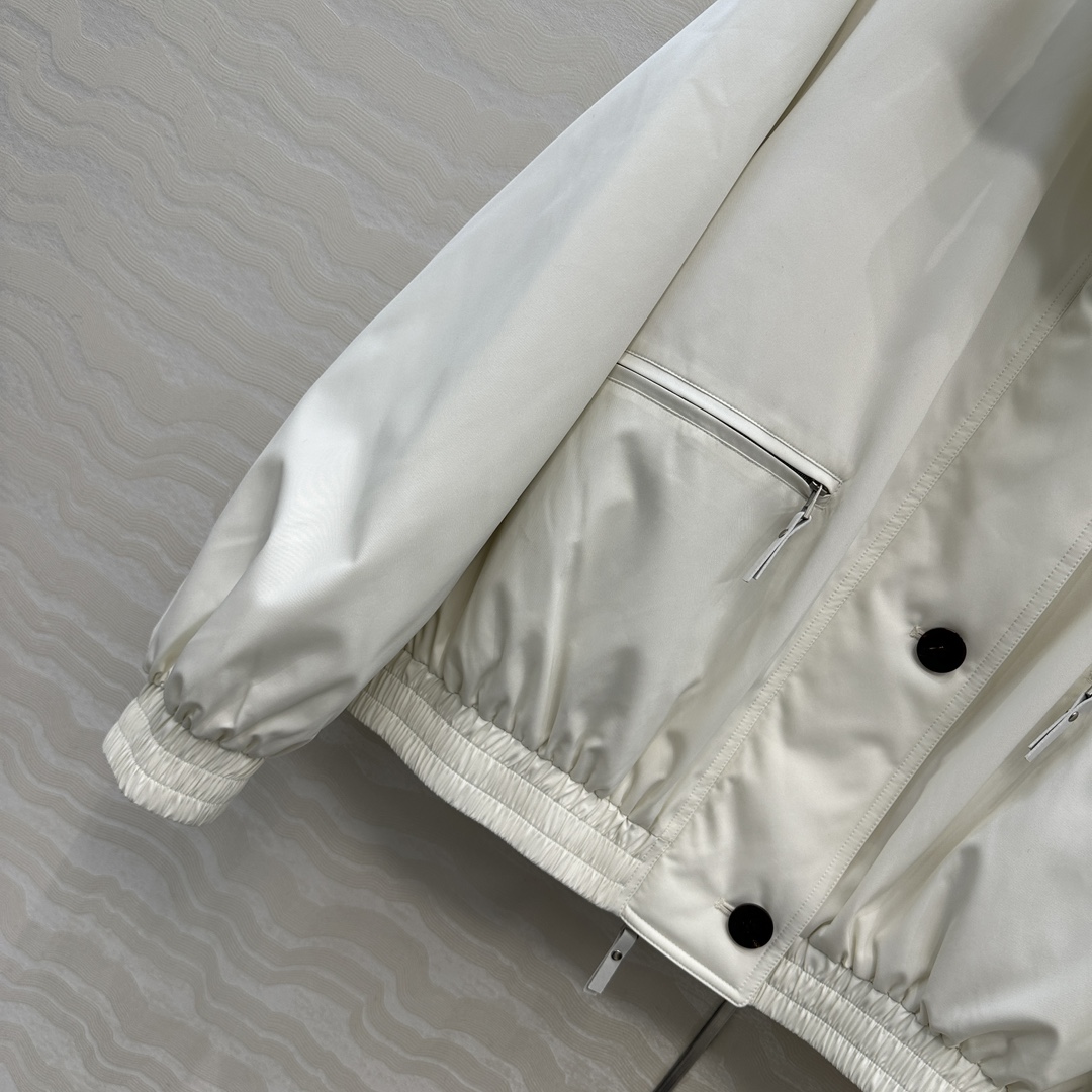 独家首发❤️品质控必入！Row风高智感穿搭！老干部立领夹克羽绒服！进口日本三醋酸记忆丝面料，充绒量48g