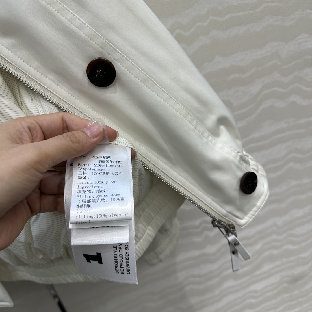 独家首发❤️品质控必入！Row风高智感穿搭！老干部立领夹克羽绒服！进口日本三醋酸记忆丝面料，充绒量48g