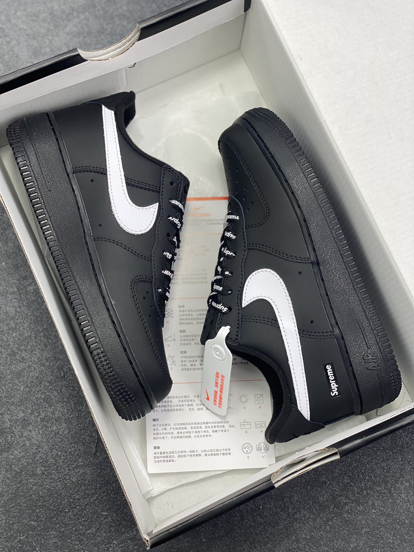 图片[9]-Nike Air Force 1 Low Supreme联名 空军一号低帮运动休闲板鞋 原楦头原纸板 打造纯正空军版型 专注外贸渠道 全掌内置蜂窝气垫 原盒配件 原厂中底钢印、拉帮完美 货号：CU9225-002 尺码：36 36.5 37.5 38 38.5 39 40 40.5 41 42 42.5 43 44 44.5 45-选品中心