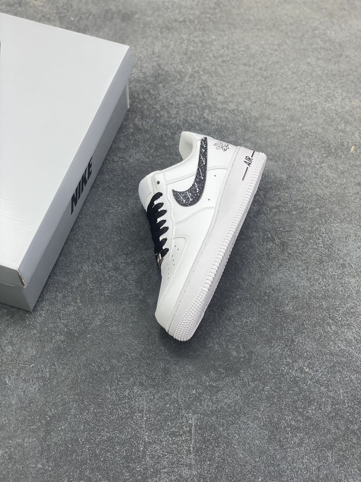 图片[7]-Nike Air Force 1 Low’07 星芒轨迹 空军一号低帮休闲板鞋 定制皮料 原厂3D打印 定制鞋盒 原楦原纸板 纯正空军版型 内置全掌气垫 货号：ZH0316-126 尺码：36 36.5 37.5 38 38.5 39 40 40.5 41 42 42.5 43 44 44.5 45-选品中心