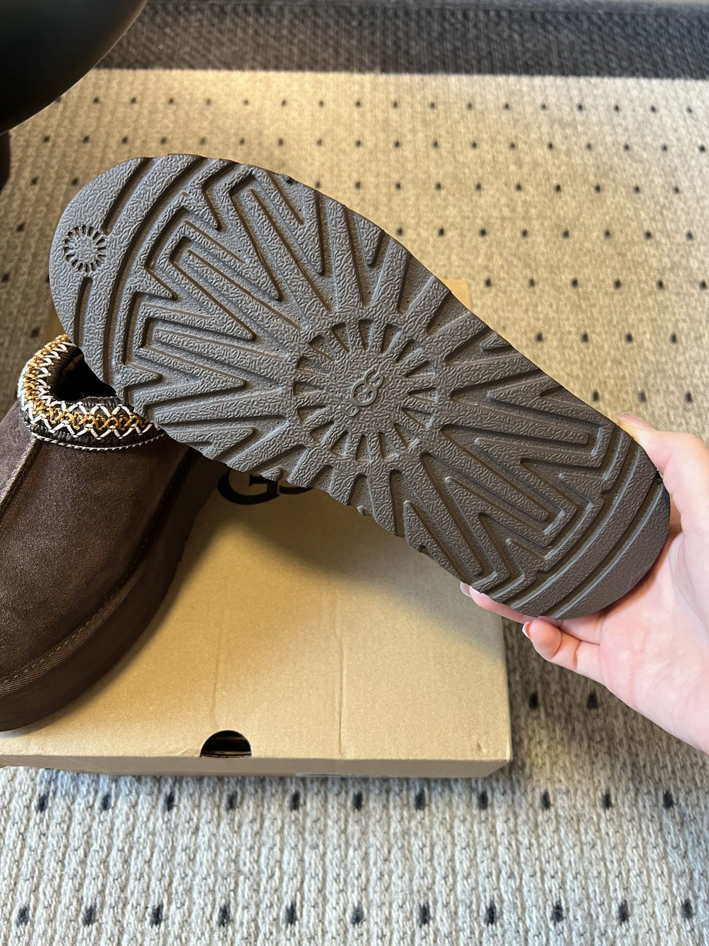 Gucci Women's Casual Loafers Slip-On Thick Sole Fur Lined Shoes 5 i1761369244 1268 3