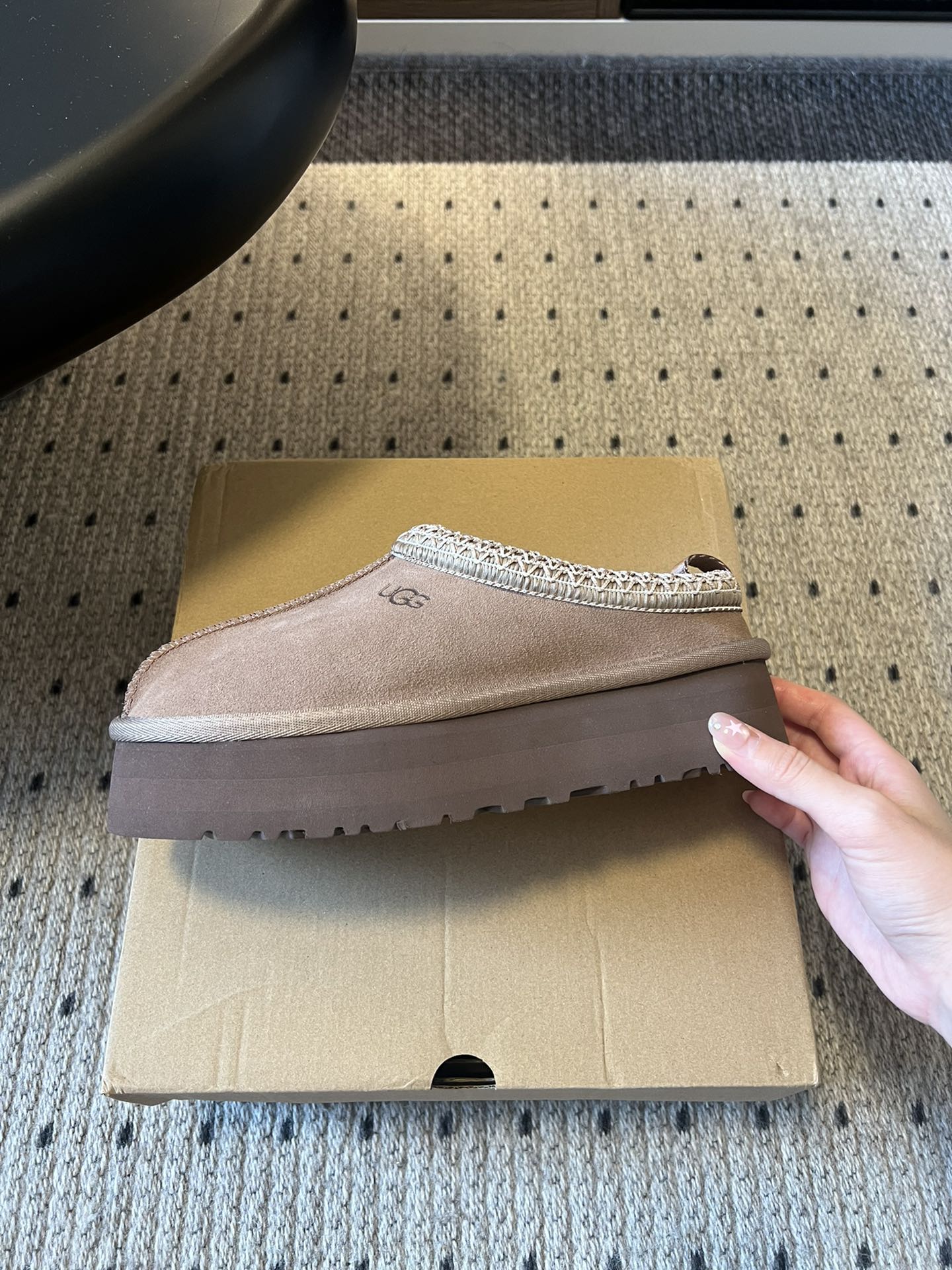 Gucci Women's Slip-On Loafers with Thick Sole - Comfortable & Stylish 8 i1761369270 5673 6