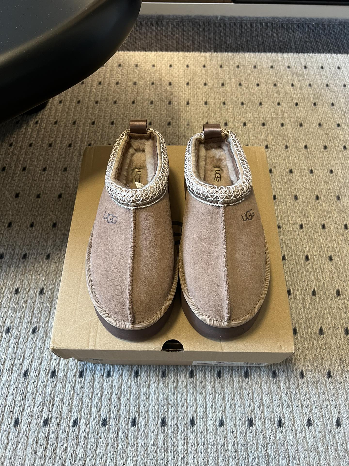 Gucci Women’s Slip-On Loafers with Thick Sole – Comfortable & Stylish