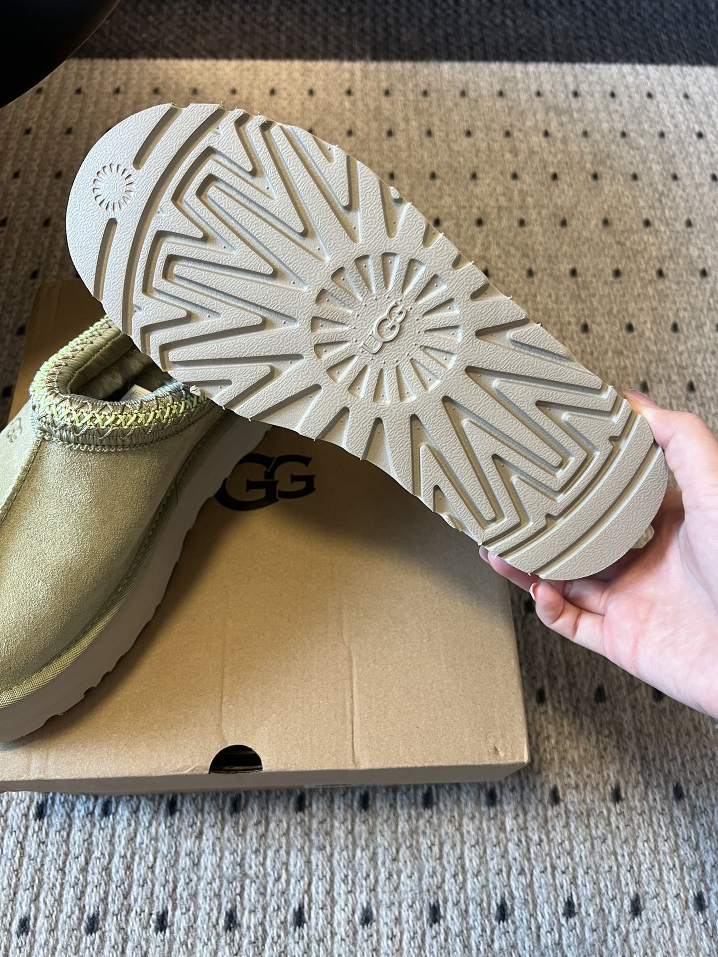 Gucci Women's Princetown Loafer Mules, Lambskin Fur Lined Slippers 5 i1761369336 8662 3