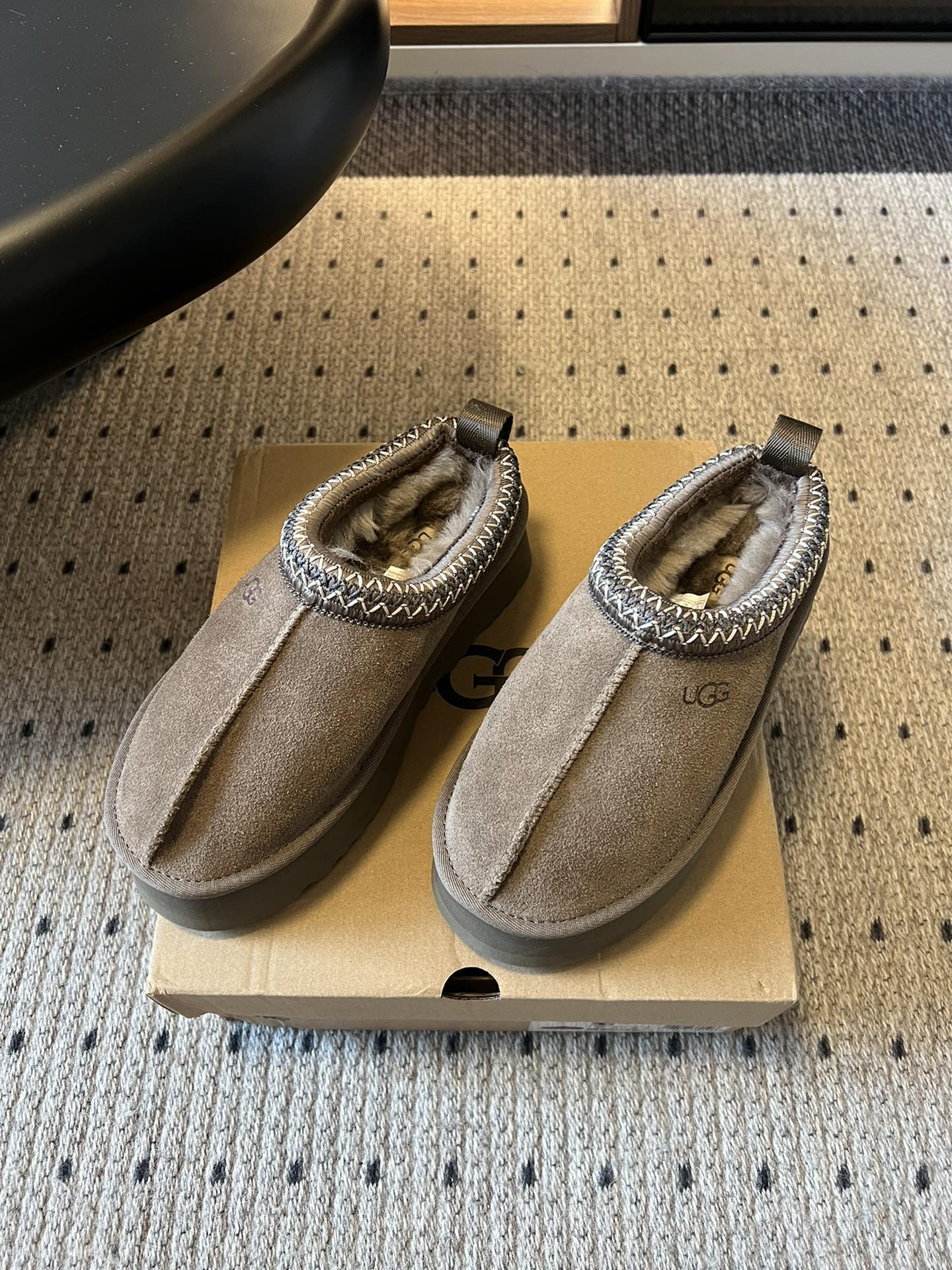 Gucci Women's Autumn/Winter Casual Loafers - Comfortable Thick Sole Design 3 i1761369364 9936 1