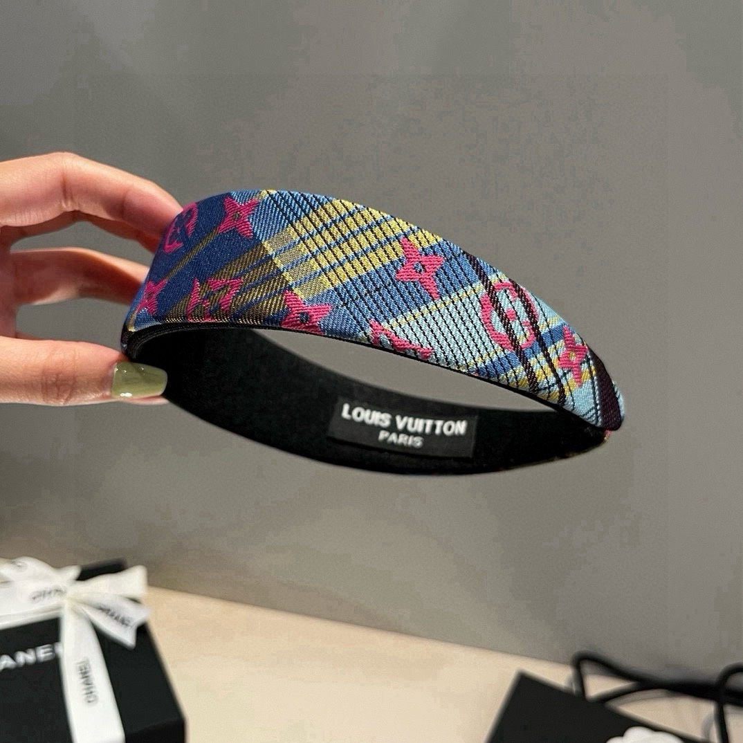 NO:586451,lv Louis Vuitton new hairband hairpins, hairpins, louis vuitton, louis vuitton, hairpins19860909lv路易威登新款发箍发夹,发夹,louis vuitton,louis vuitton,hairpins,accessory