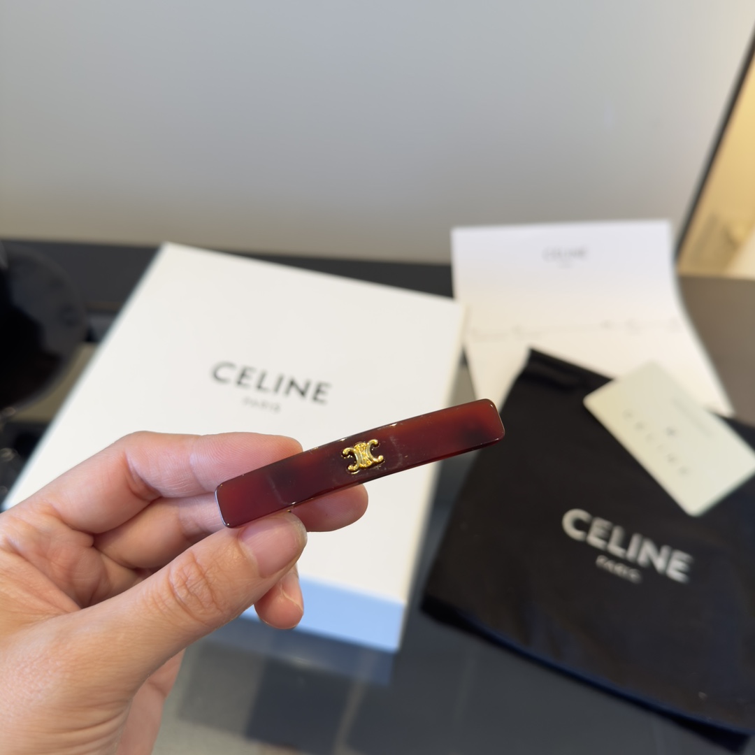 NO:586471,(Single) Celine Celine new hairpin hairpin, hairpin, celine, celine, hairpins19860909（单个） Celine赛琳新款发夹发夹,发夹,celine,celine,hairpins,accessory