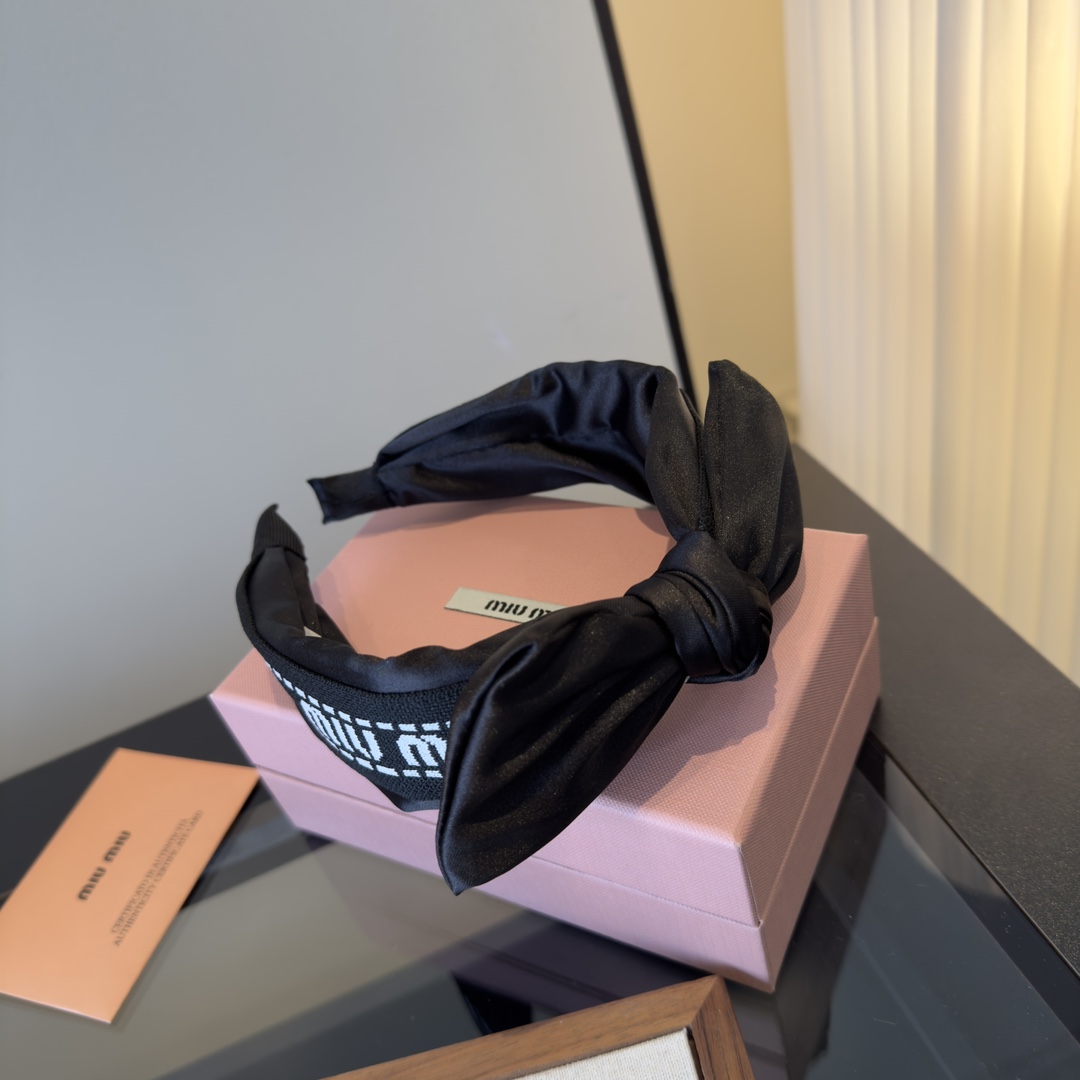 NO:586521,Miumiu miumiu new hairband hairpins, hairpins, miumiu, hairpins19860909缪缪miumiu新款发箍发夹,发夹,miumiu,hairpins,accessory