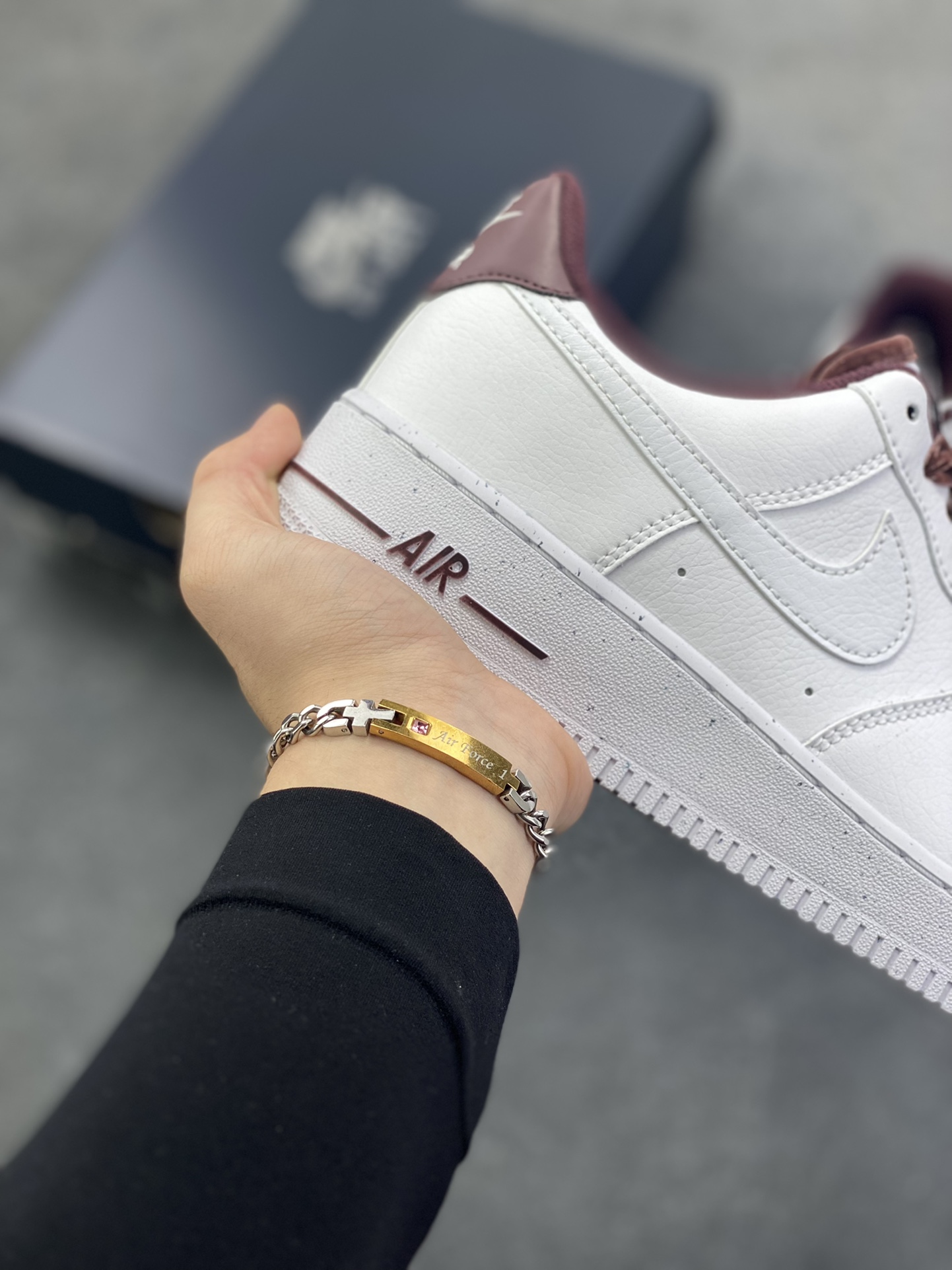 图片[6]-Nike Air Force 1 Low 白深棕 原楦头原纸板 打造纯正空军版型 专注外贸渠道 全掌内置蜂窝气垫 原盒配件 原厂中底钢印、拉帮完美 货号：HV4403-600 尺码：36 36.5 37.5 38 38.5 39 40 40.5 41 42 42.5 43 44 44.5 45-选品中心