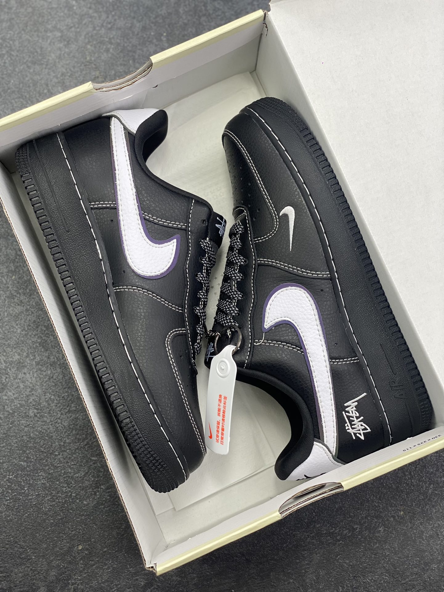图片[9]-NIke Air Force 1 \’07 Low “斯图西联名——黑白满天星”空军一号 低帮 运动鞋 休闲鞋 折边针车 工艺难度大 原楦头原纸板 原装鞋盒 定制五金配件 内置全掌气垫 原厂鞋底 货号：DD1982-317 尺码：36 36.5 37.5 38 38.5 39 40 40.5 41 42 42.5 43 44 44.5 45-选品中心