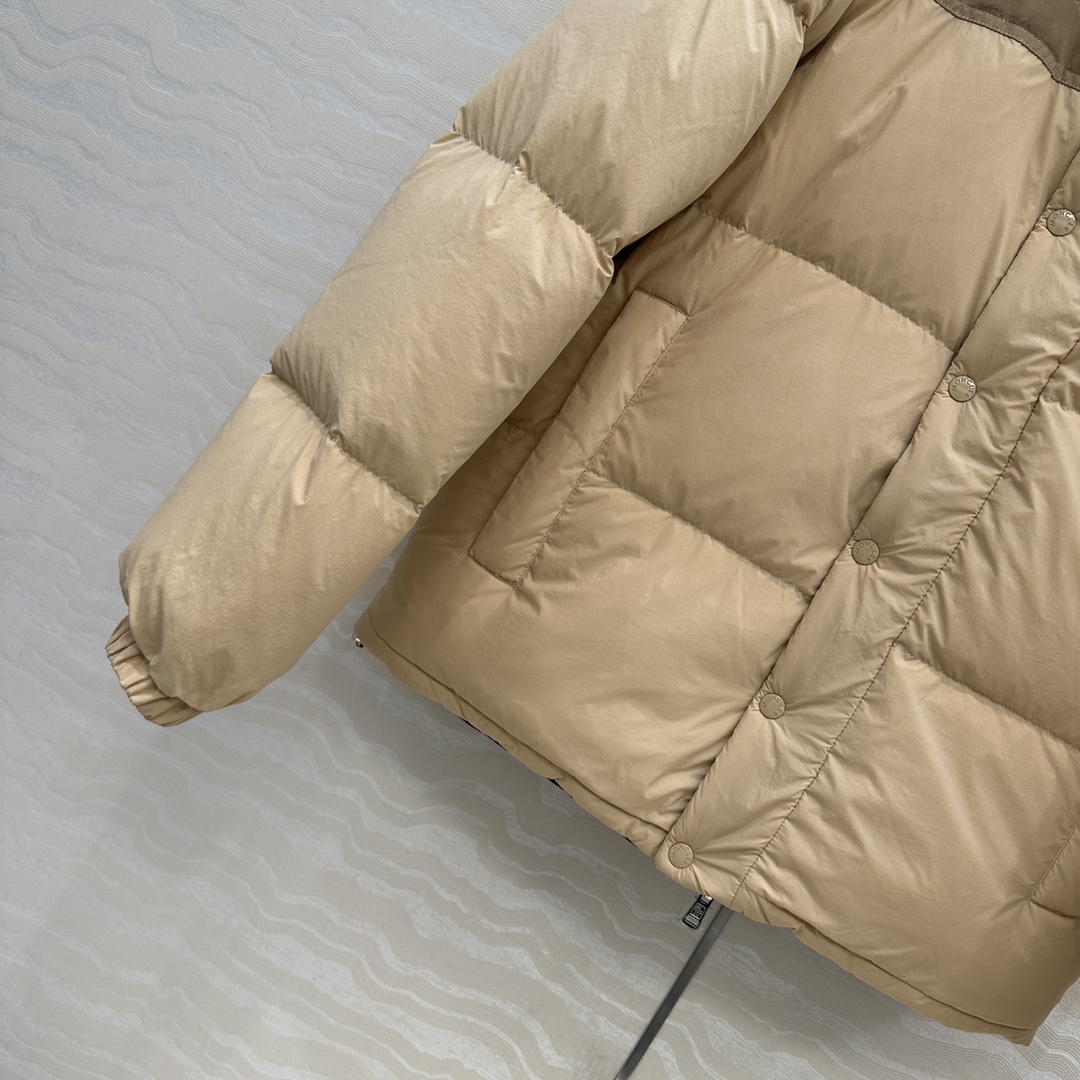 羽绒服主推款❤️原单品质Mo秋冬必入经典Verone羽绒服！双面可穿可拆卸马甲设计！原版定制色织提花哑光