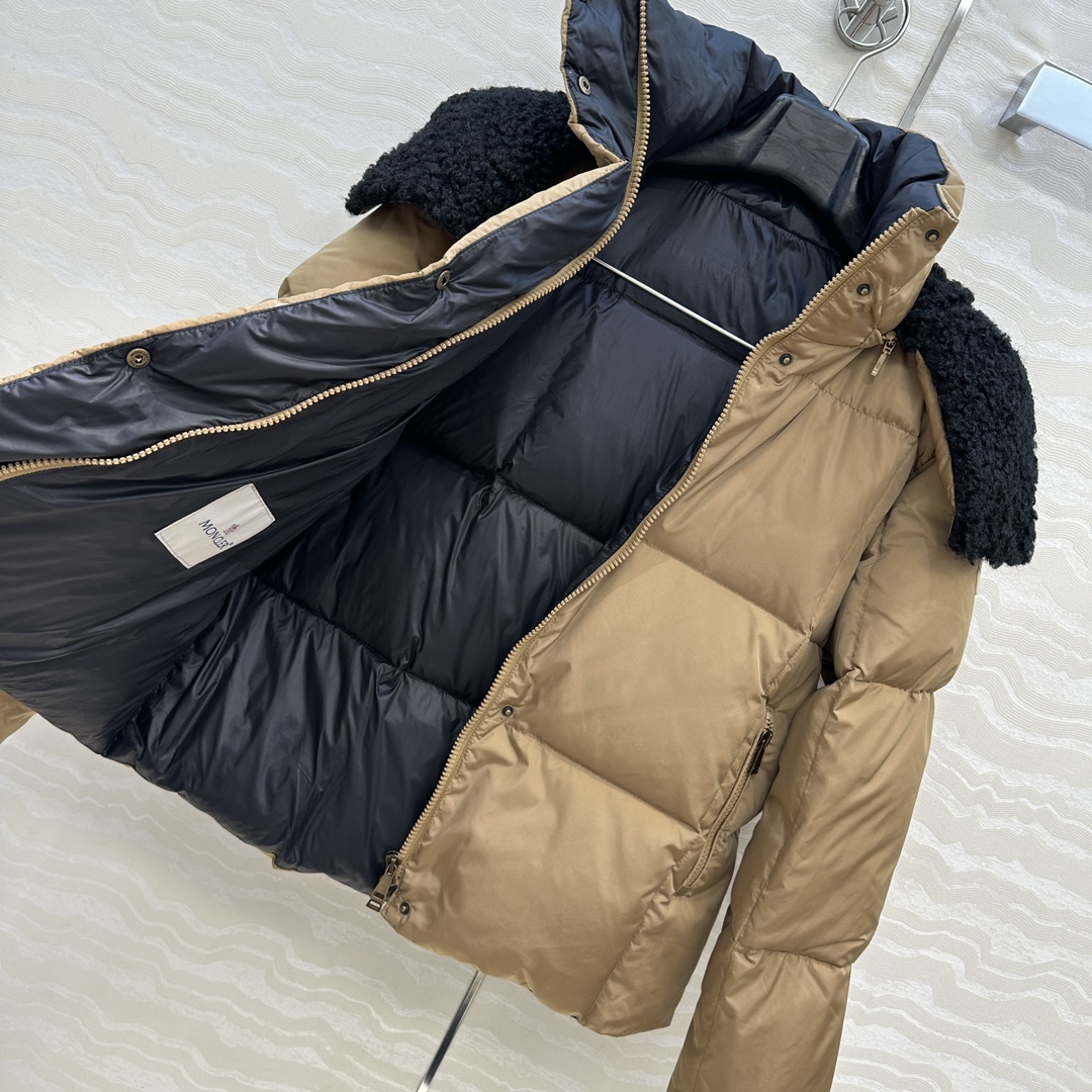 羽绒服主推款❤️原单品质Mo秋冬必入Castelnou面包方格绗缝羽绒服！环保泰迪绒毛领设计，原版定制防