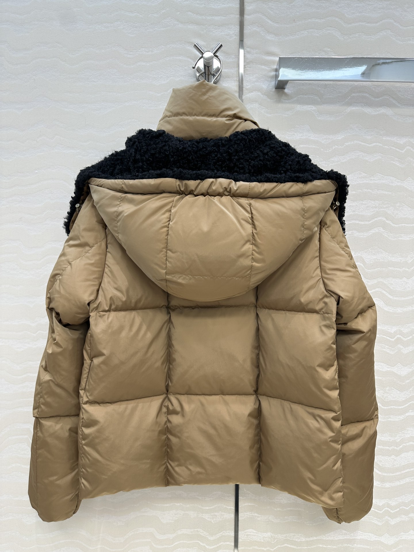 羽绒服主推款❤️原单品质Mo秋冬必入Castelnou面包方格绗缝羽绒服！环保泰迪绒毛领设计，原版定制防