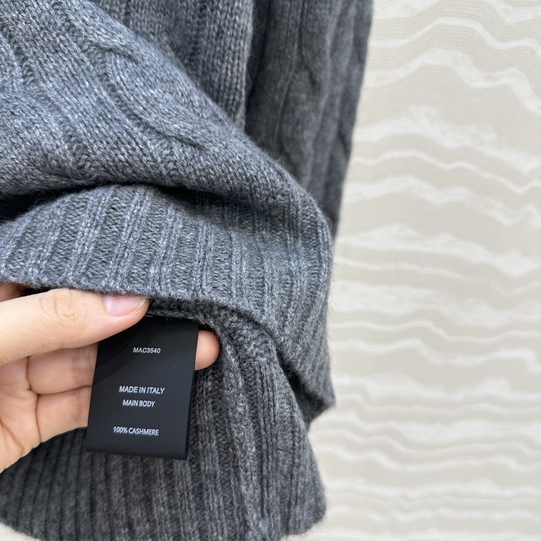 独家首发🍒原单品质！RL高智感穿搭，浓郁美式风格气质一粒扣翻领羊绒毛衣！进口羊绒纱线轻盈软糯。瑞士机织绞