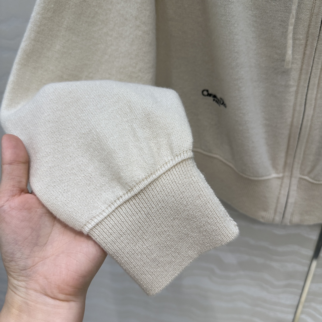 高端原单品质🖤MissD26早春新品限定系列，秘密花园绝美花㚏刺绣羊绒连帽外套！进口16针工艺，100%