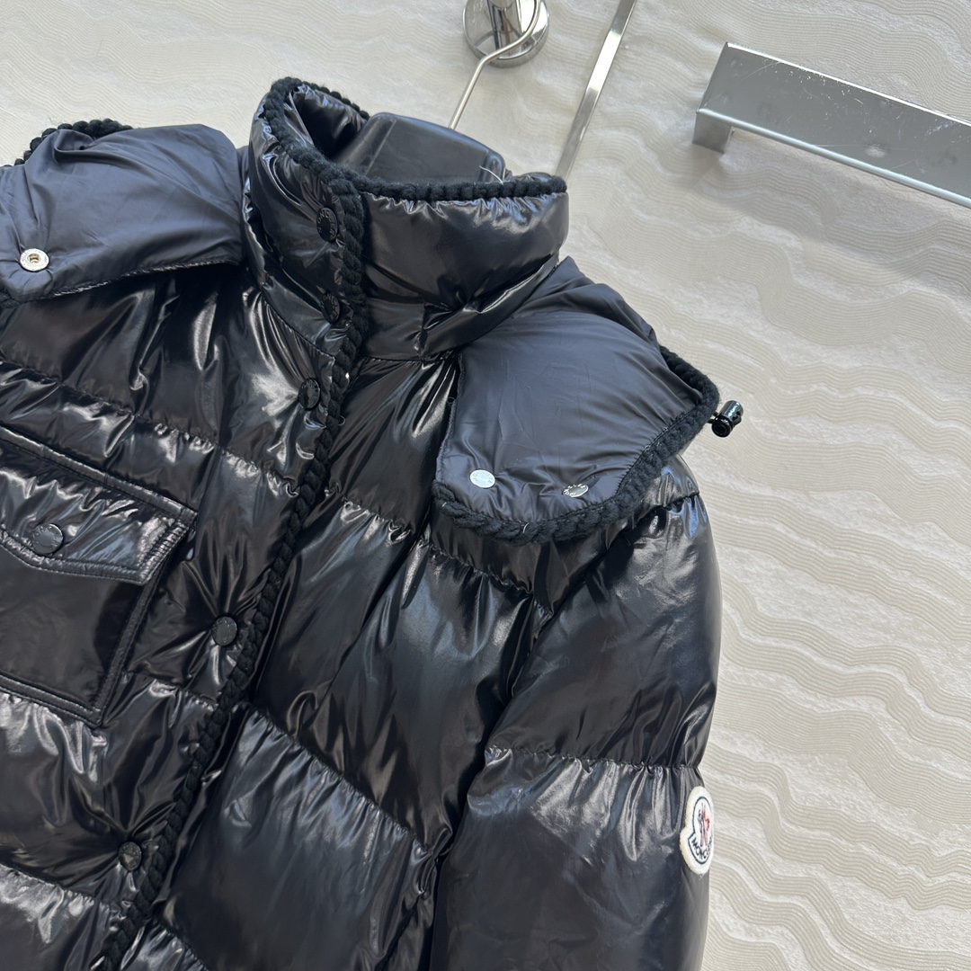 羽绒服主推款❤️原单品质Mo秋冬必入Glareins小蛮腰腰羽绒服！手工羊毛编织带包边工艺，原版定制亮面