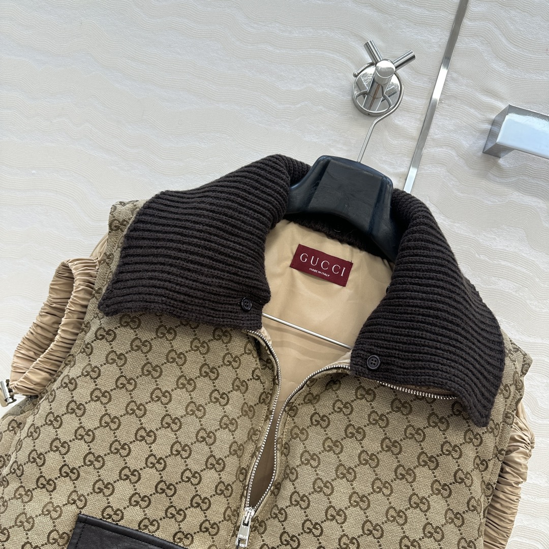 独家首发！爆单推荐❤️GG王炸款羽绒马甲！炸街神器时髦精必入！专柜爆款定制GG帆布提花背心设计夹克面包羽