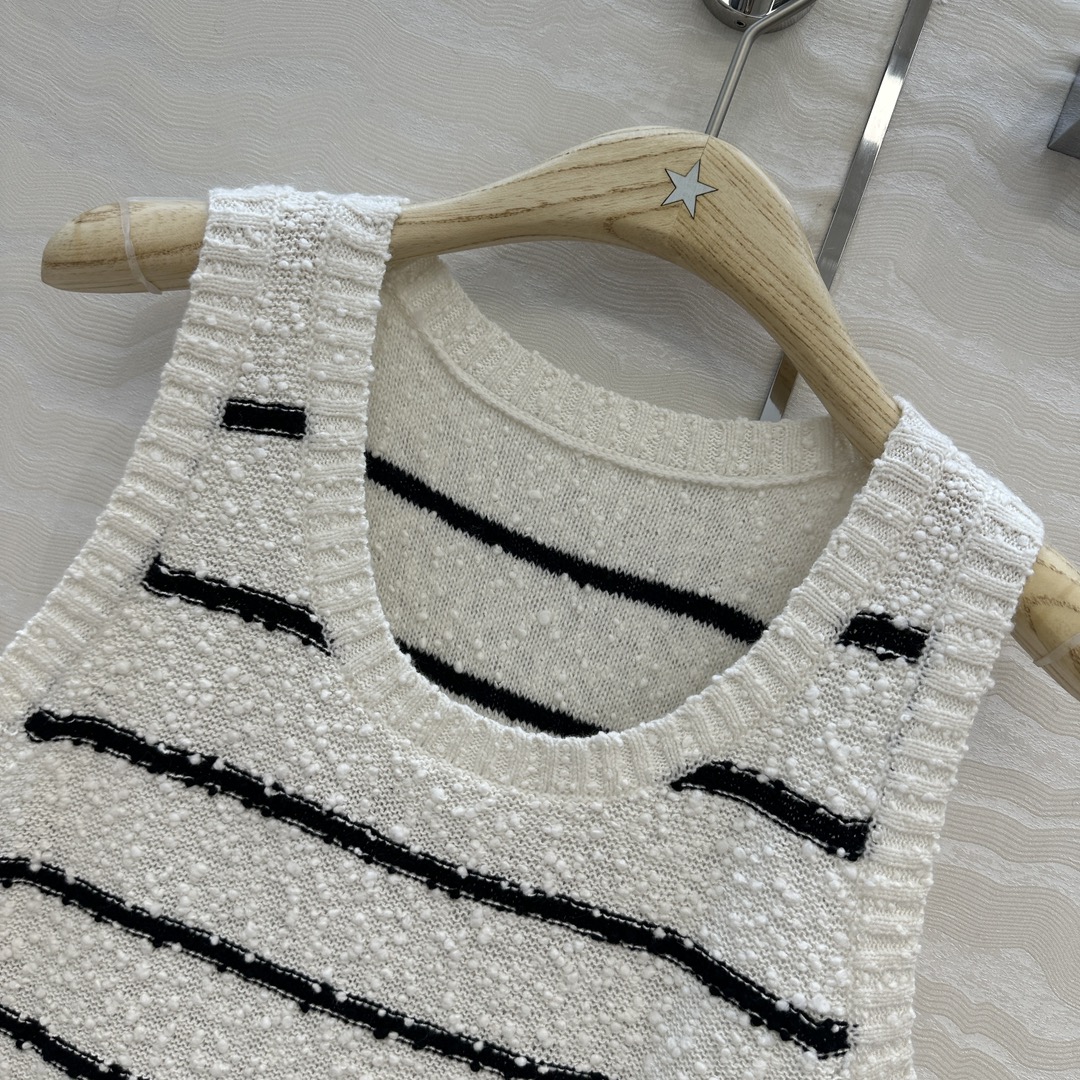 独家首发❤️原单品质MissD长期主义，海军风条纹背心上衣！气质圆领经典版型显瘦绝绝子！原版定制徳国机特