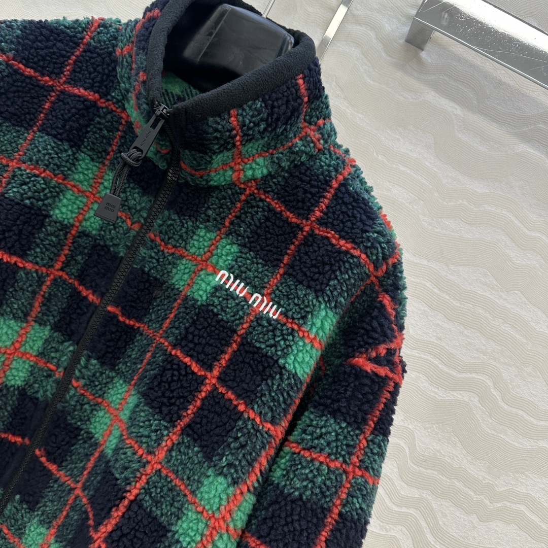 独家首发❤️原单品质，miu系少女学院风穿搭！知识分子时髦风英伦格纹摇粒绒外套！进口色织格纹摇粒太空绒面