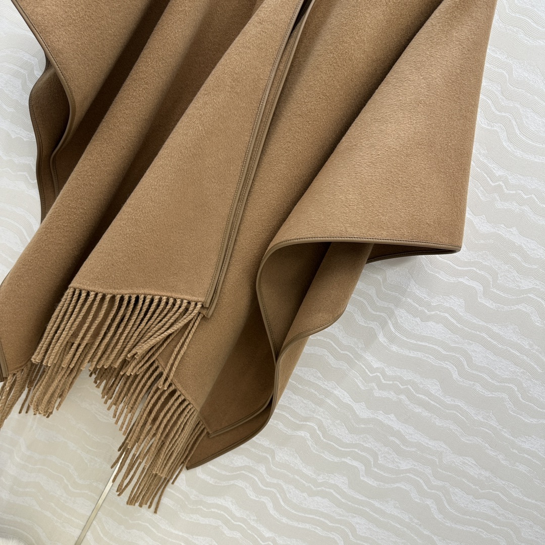 Elegant Wool & Cashmere Blend Shawl with Leather Buckle & Hand-Rolled Edges 6 i1761500220 6386 4
