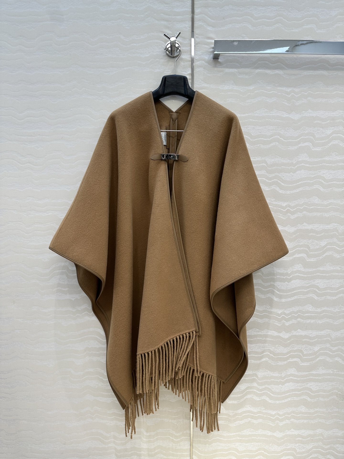 Elegant Wool & Cashmere Blend Shawl with Leather Buckle & Hand-Rolled Edges